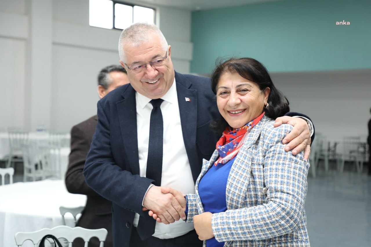 Edremit Belediyesi'nden “Gezici Kadın Destek Ekibi”