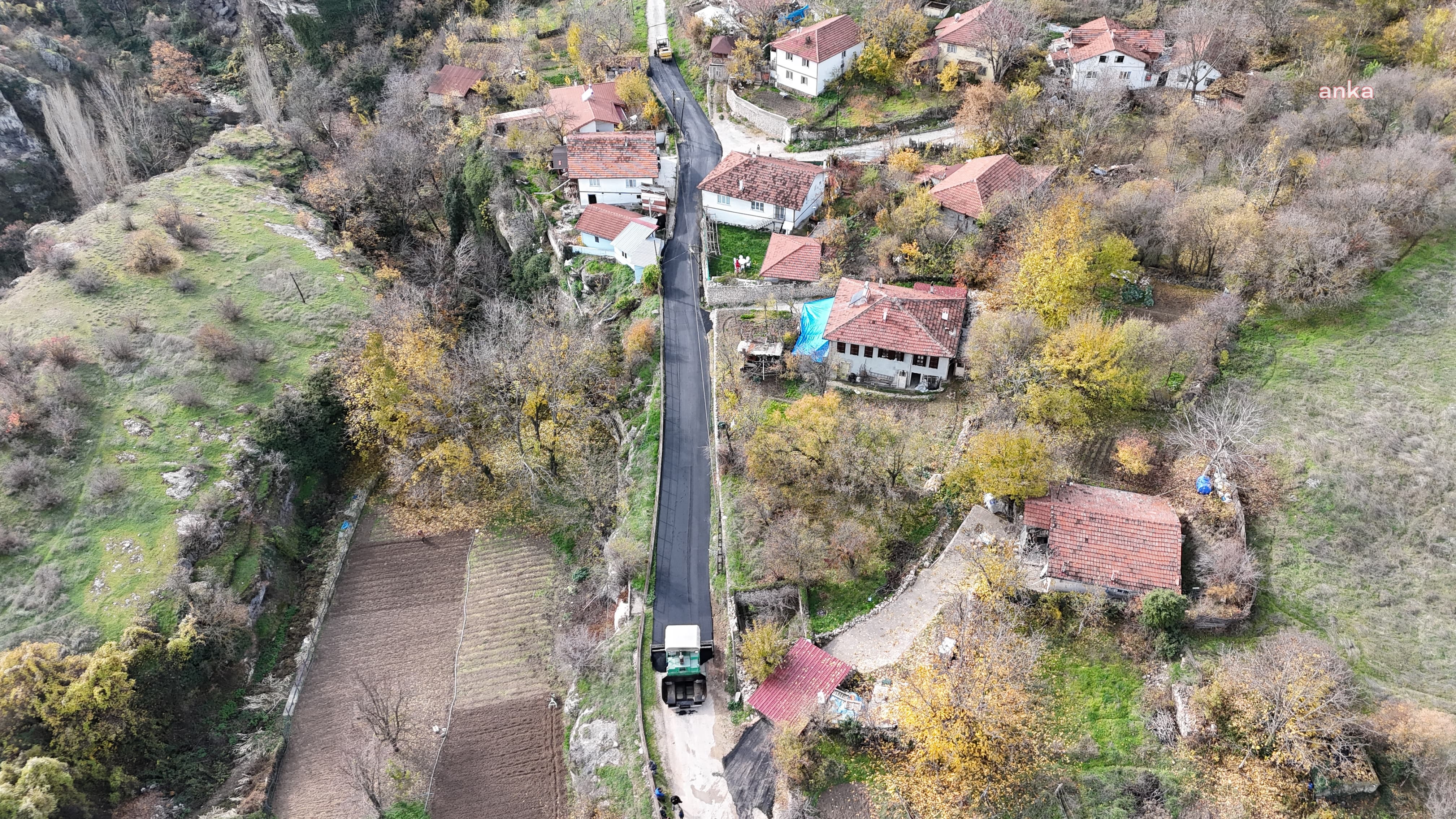 Safranbolu Belediyesi, Dereköy ve Kadıderesi sokaklarında asfalt çalışmalarını tamamladı