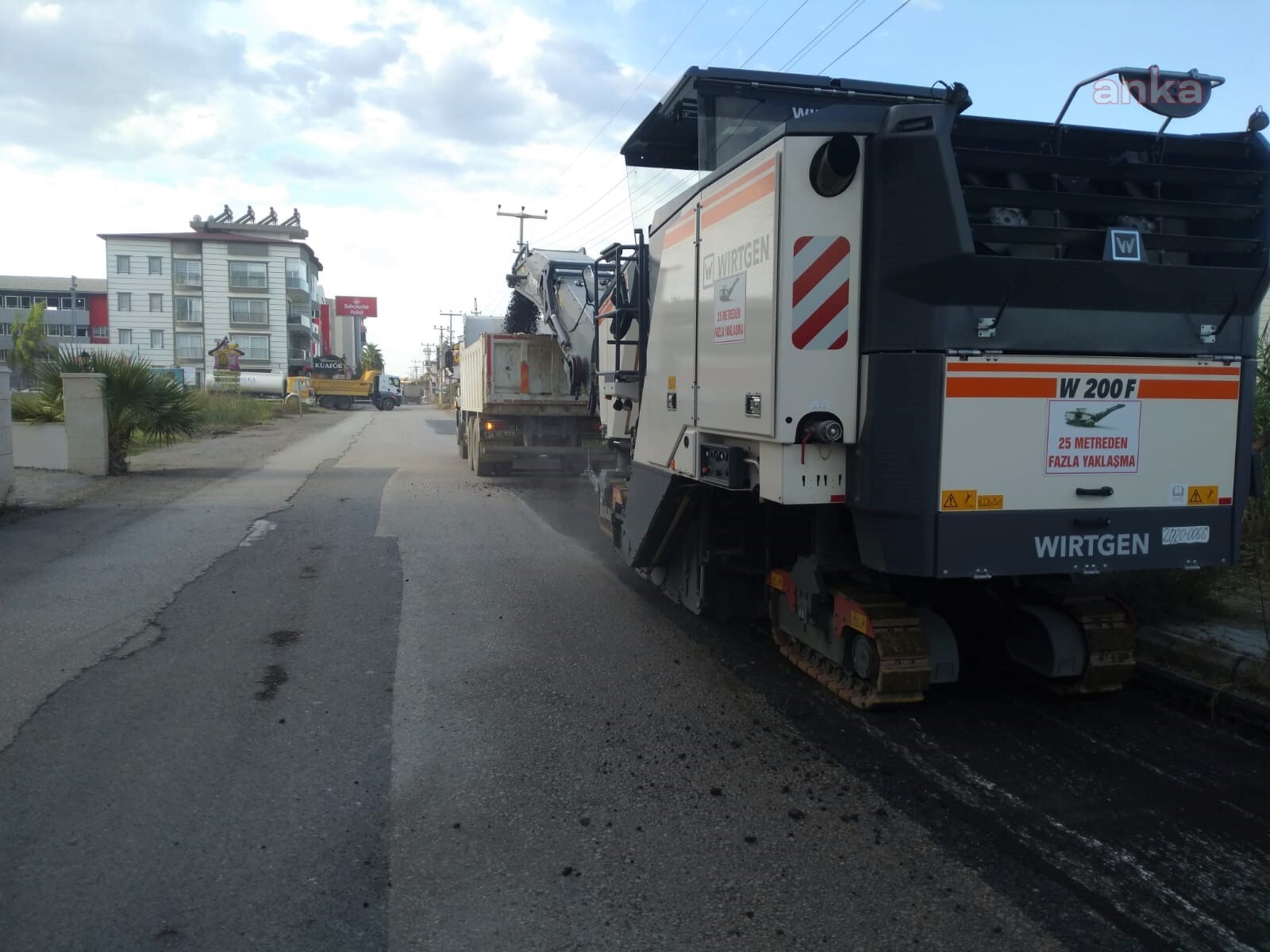HATAY BÜYÜKŞEHİR, ALTYAPI VE ÜSTYAPI ÇALIŞMALARINI SÜRDÜRÜYOR