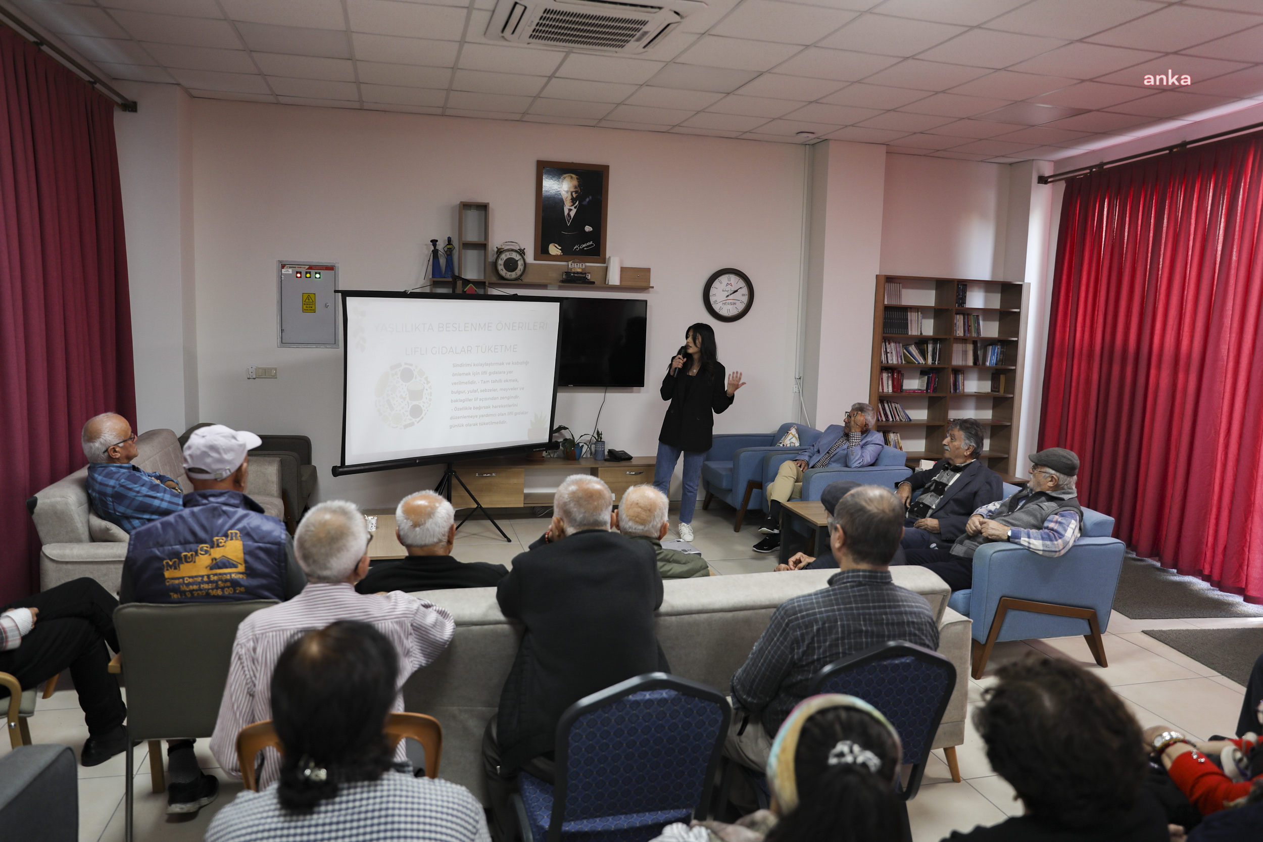 Mersin Büyükşehir Belediyesi,  'İleri Yaşta Beslenme' konusunda emeklileri bilinçlendirdi