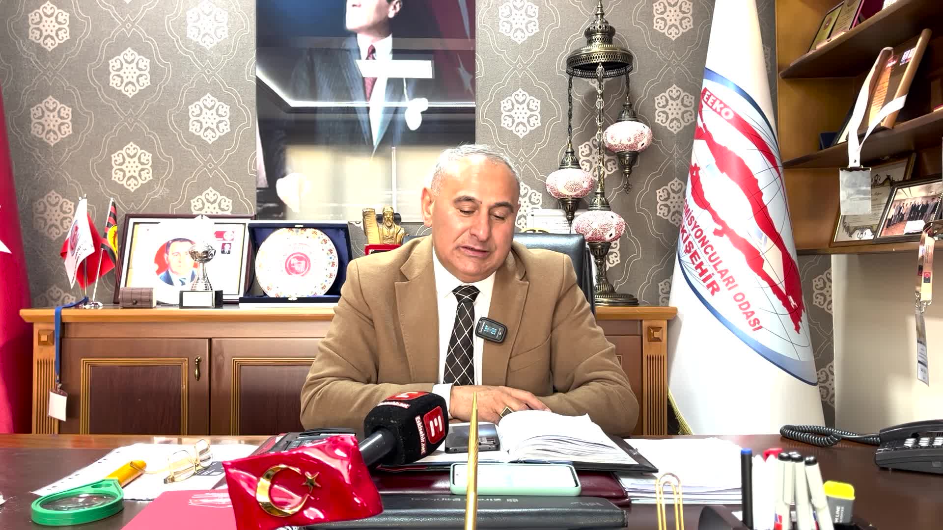 Eskişehir Emlakçılar Odası Başkanı Gazi Çelik: “Ev fiyatlarında artış olmamasının şu anki sebebi, sıcak para olmaması nedeniyle insanlar fiyatları yükseltmiyor''
