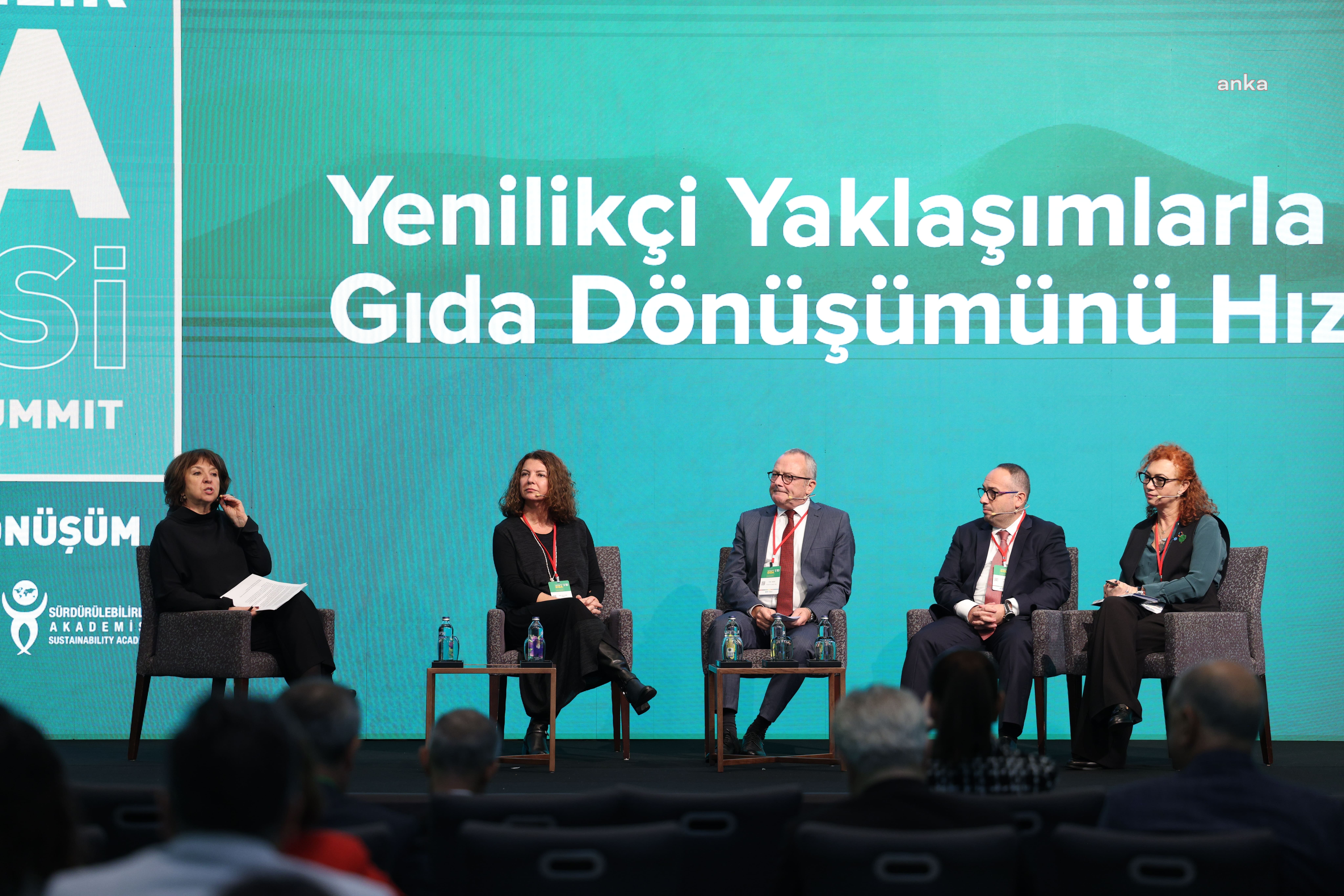 Kerevitaş Tedarik Zinciri ve Satınalma Genel Müdürü Özesenli: “Kadın çiftçilere alım garantisi, avans ve tohum destekleri sunuyoruz”