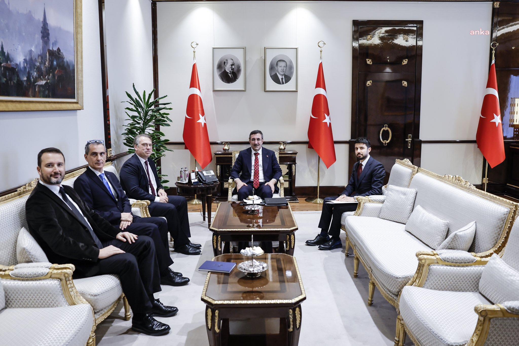 Cumhurbaşkanı Yardımcısı Yılmaz, AB-Türkiye Delegasyonu Başkanı Büyükelçi Ossowski’yi kabul etti