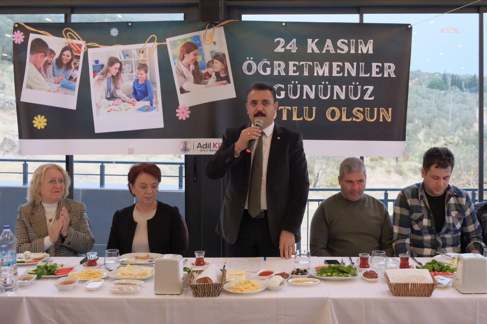 Dikili Belediye Başkanı Kırgöz öğretmenler ile bir araya geldi