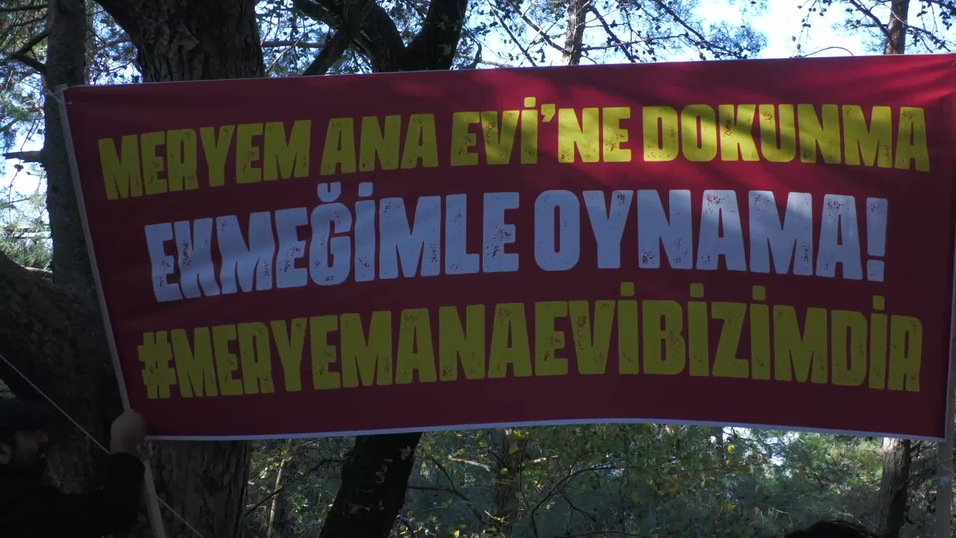 Efes Selçuk’ta ‘Meryem Ana’ nöbeti… Efes Selçuk Belediye Başkanı Sengel: "Bizim olan bize kalmıyorsa kimseye yar etmeyeceğiz"