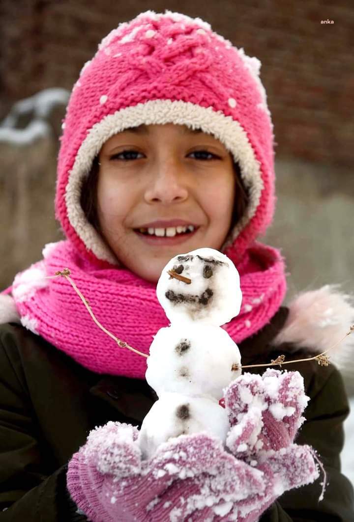 Erzurum'un bazı ilçelerinde eğitime 1 gün kar tatili