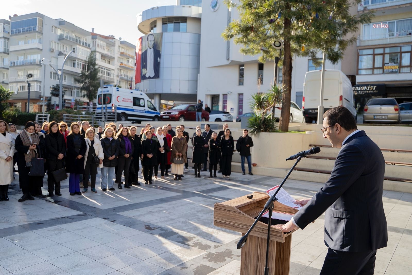 Balçova’dan kadın cinayetlerine tepki