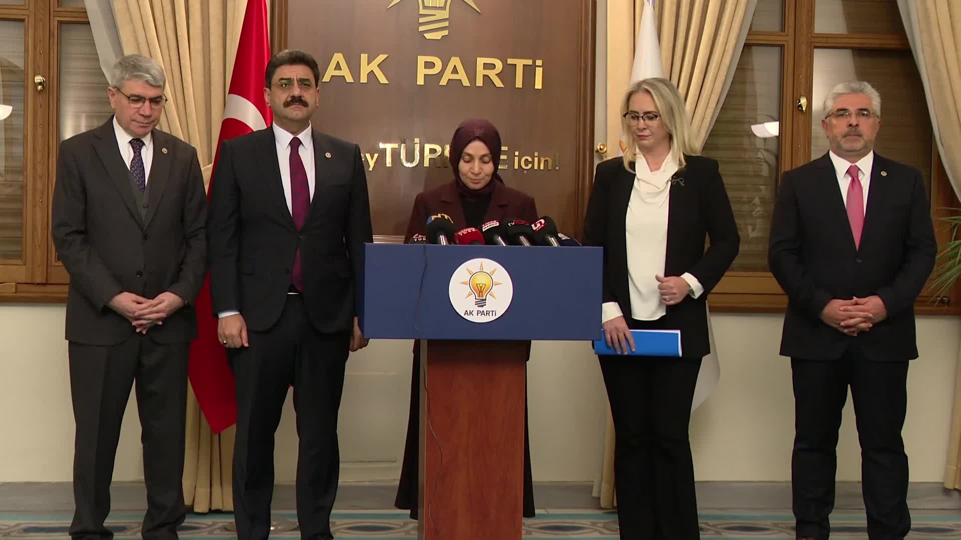AK Parti'den yeni torba kanun teklifi...  AK Parti'li Usta: 2015 yılı öncesine ait toplam 2 milyarlık GSS prim borcu silinecek