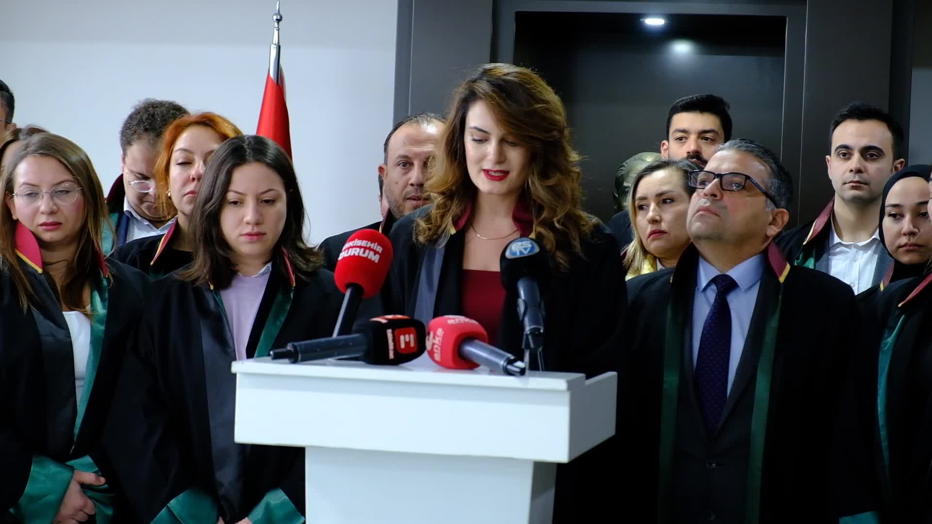 Eskişehir Barosu kadına yönelik şiddete tepki gösterdi: “Siyasetçiler kadına bakış açılarını dönüştürmeli”