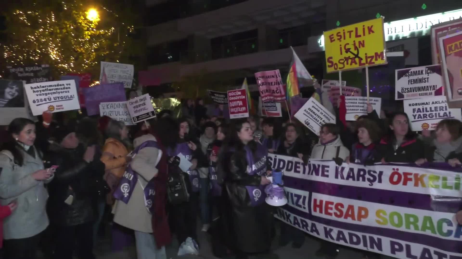 Ankara'da da kadınlar, 25 Kasım Kadına Yönelik Şiddete Karşı Uluslararası Mücadele Günü'nde sokaktaydı