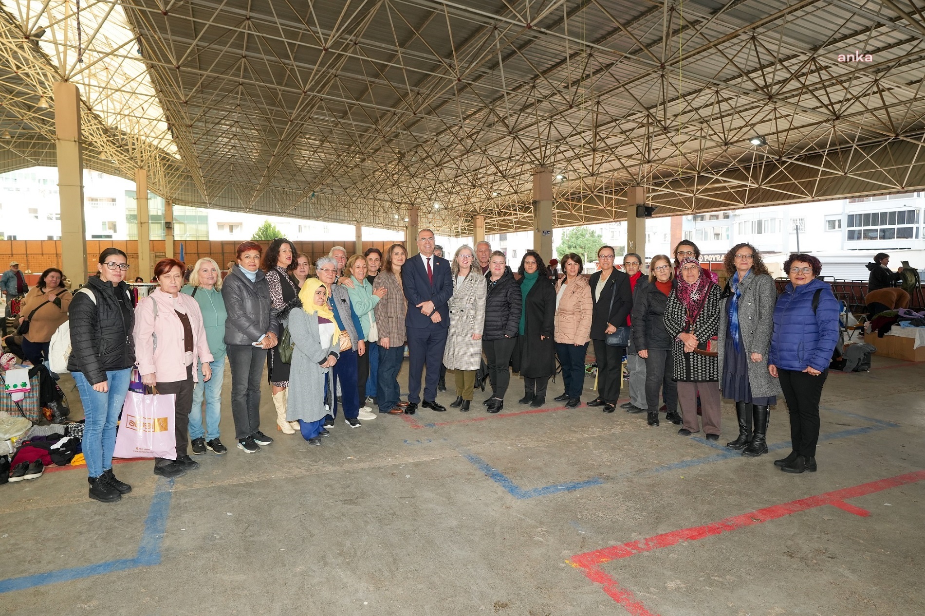 Gaziemir Belediyesi’nden kadınlara destek