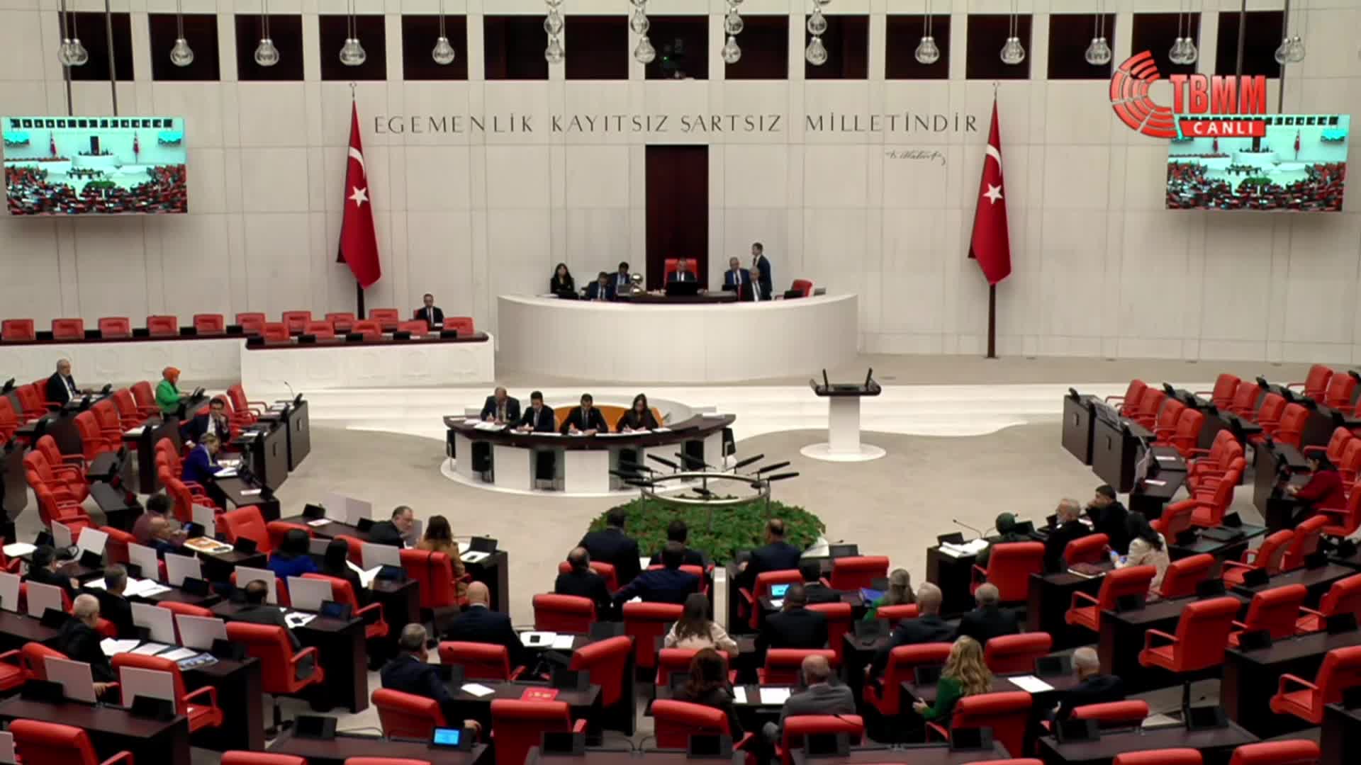 TBMM Genel Kurulu'nda CHP'li Başarır ile AK Partili Usta arasında "kreş" tartışması