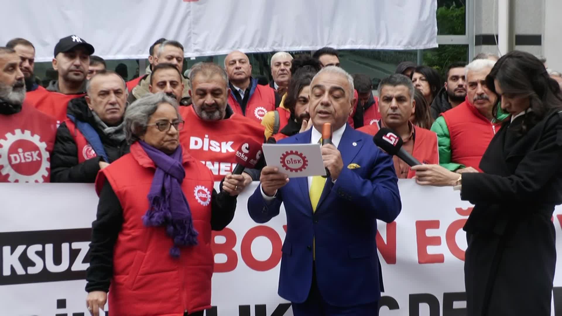 DİSK’ten Genel İş Sendikası’ndaki gözaltılara ilişkin açıklama: ‘’Amaç asgari ücret sürecine girerken DİSK’in sesini kısmaktır’’