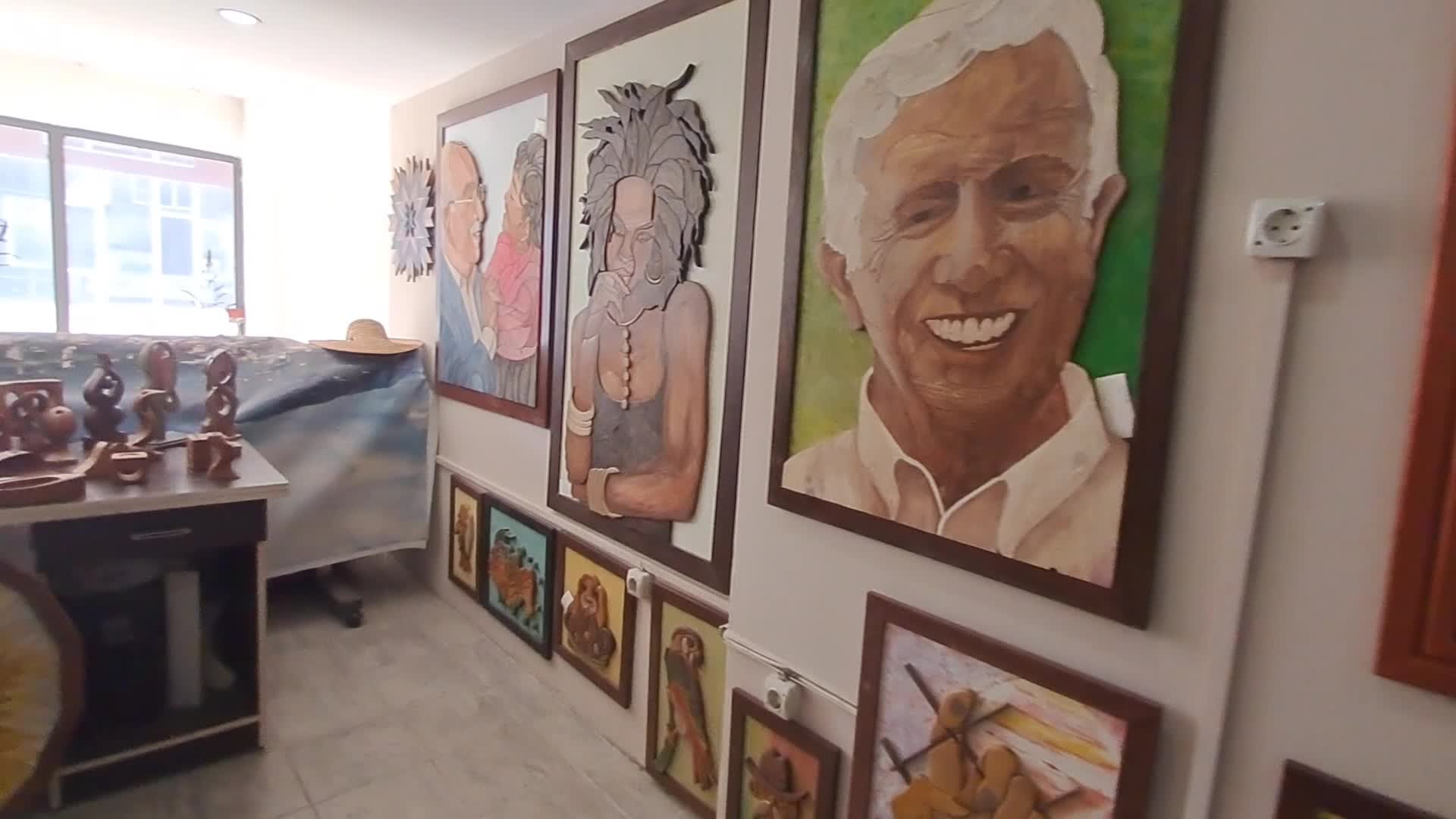 Artvinli Ali Rıza Özgenç, doğada atıl halde bulduğu ağaç parçalarını sanat eserine dönüştürüyor