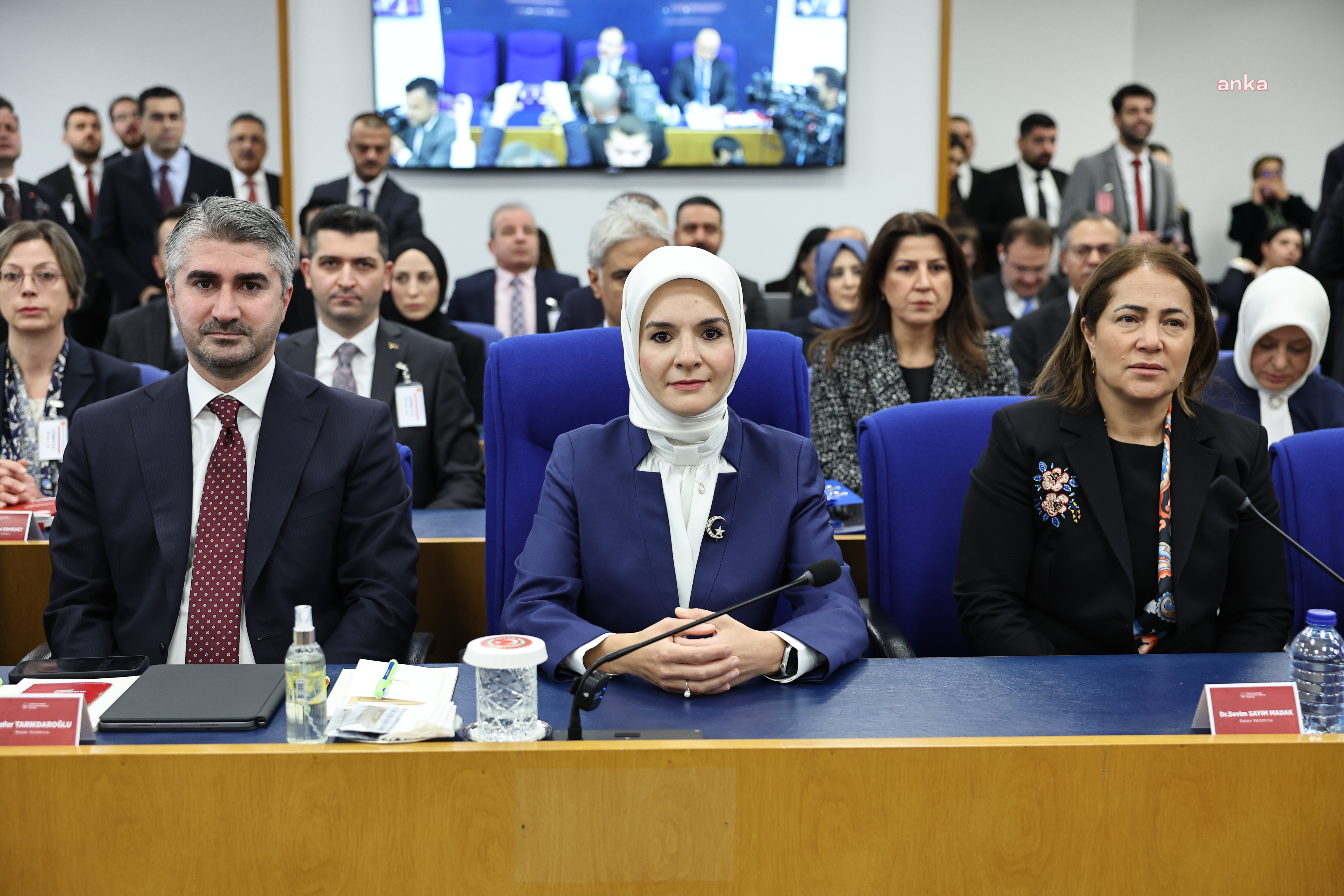 TBMM Plan ve Bütçe Komisyonu... Bakan Göktaş: "Sadece kreşler değil, kadın konuk evlerinin açılması konusunda da yerel yönetimlerin ellerini taşın altına koymalarını bekliyoruz"