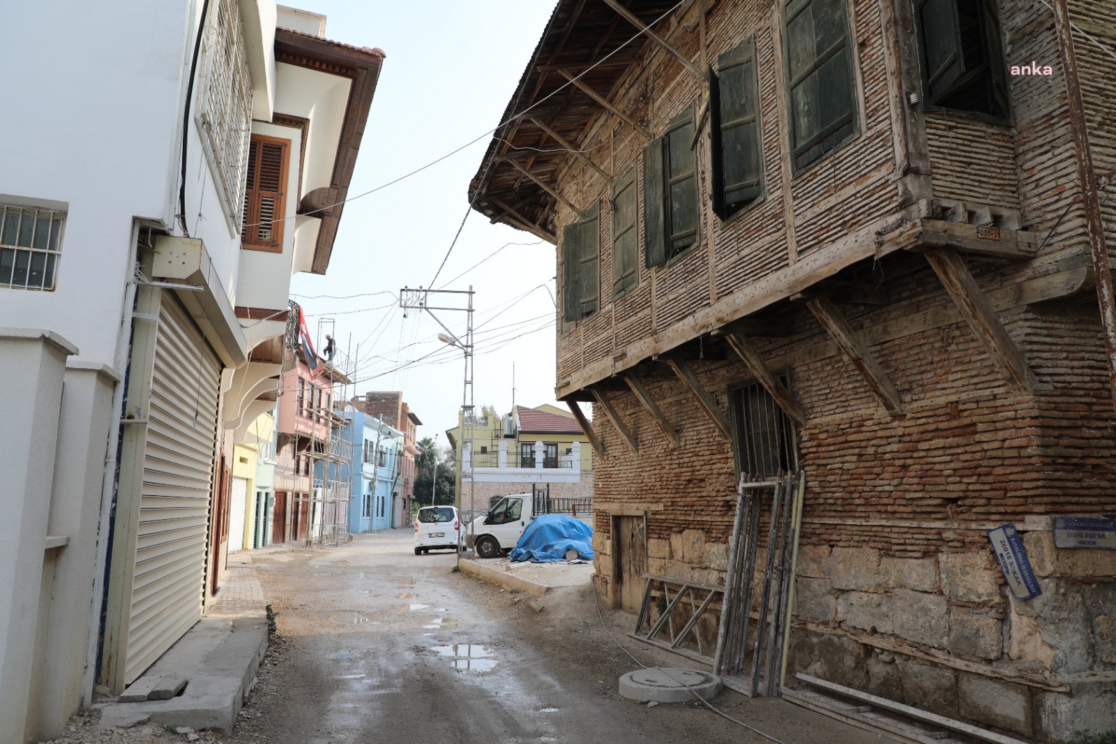 Adana Büyükşehir Belediyesi'nden Orhan Kemal'in eviyle ilgili açıklama: "Taşınmazın Adana il sınırları dışında olması dolayısıyla, belediyenin bir kamulaştırma yapması kanunen mümkün değil"