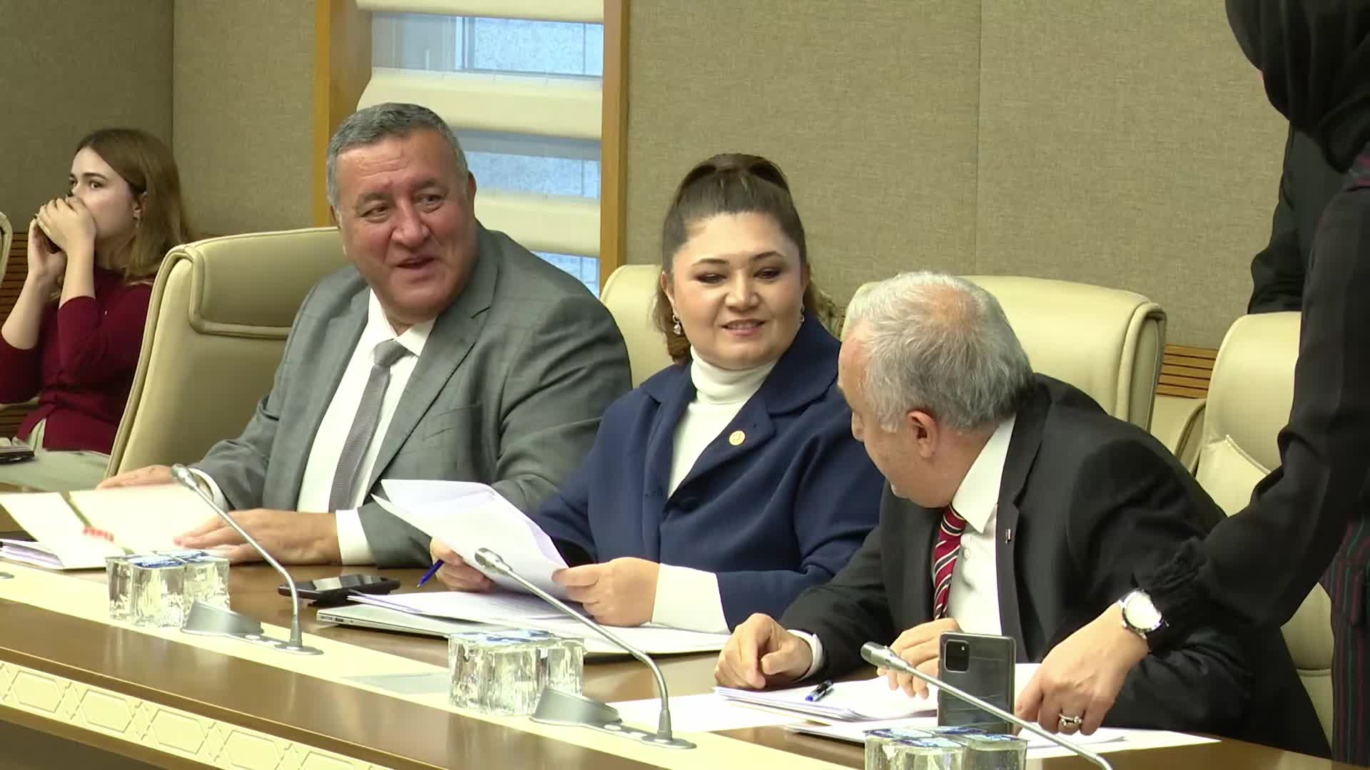 TBMM Sağlık, Aile, Çalışma ve Sosyal İşler Komisyonu... Eski Çalışma Bakanı Bilgin'den İŞKUR'a sigortasız işçi tepkisi: ''Bunu kabul edemeyiz. Anayasaya aykırı"