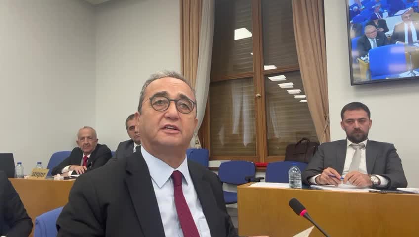 TBMM Plan ve Bütçe Komisyonu... Bülent Tezcan: Kayyum Anayasa’nın ürünü değil, Anayasa'ya aykırı iktidar pratiğinin ürünü