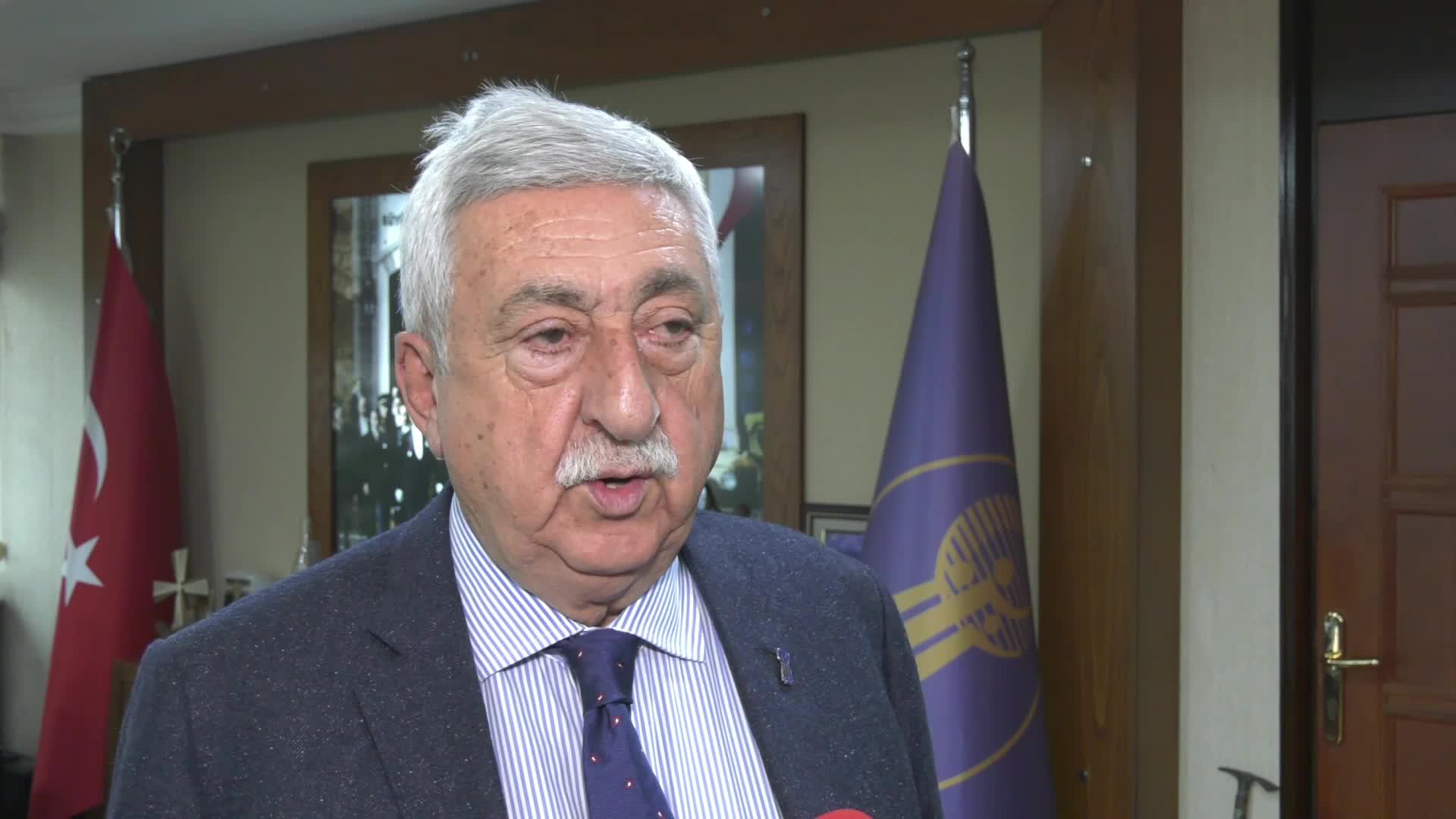 Bendevi Palandöken'den taksi ve dolmuşlara kamera zorunluluğuna tepki: ''Esnaf lastik mi alsın yoksa bu teçhizatı mı yaptırsın''