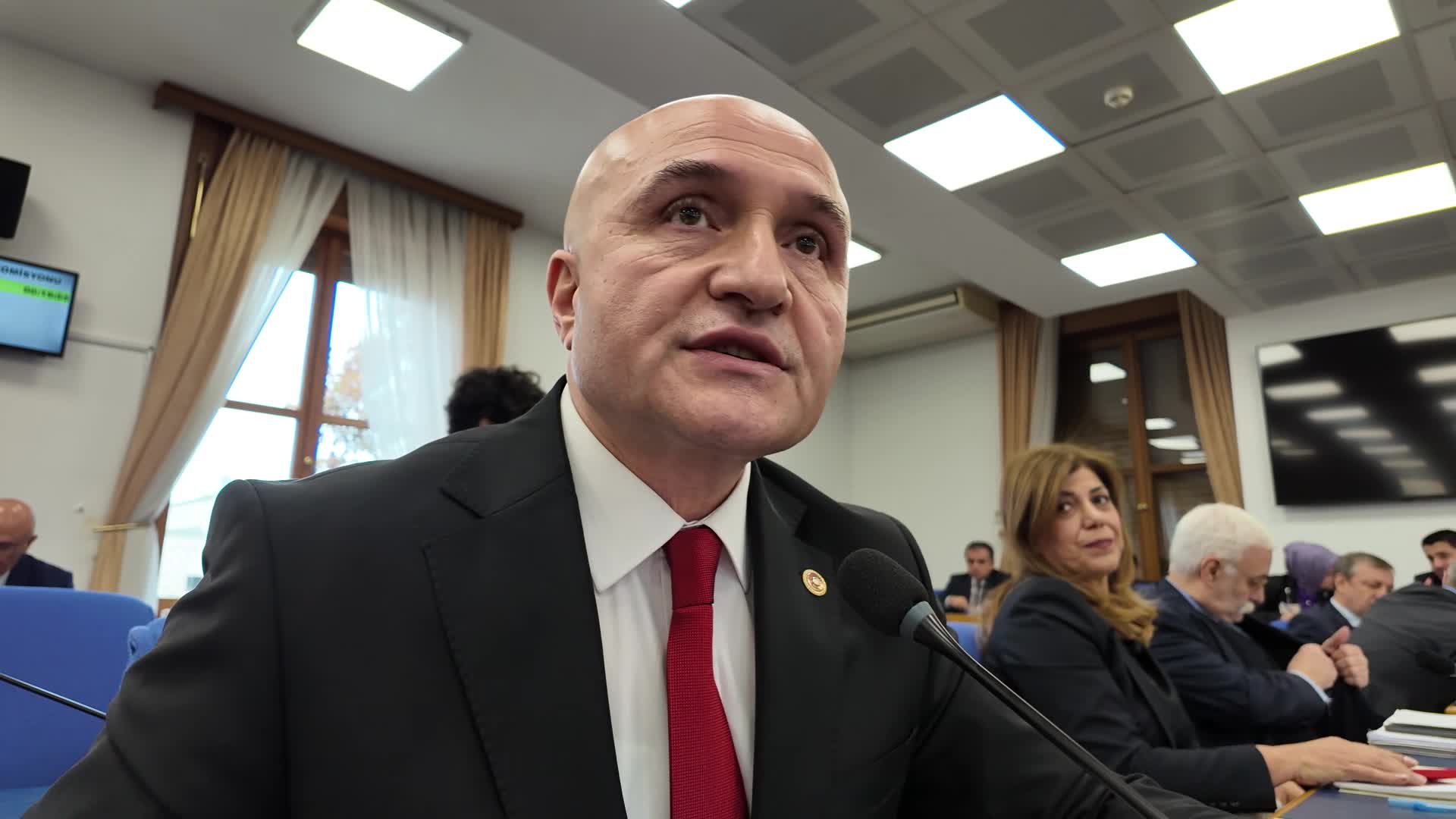 TBMM Plan ve Bütçe Komisyonu... Erhan Usta: "Türkiye bir deprem felaketi değil, özellikle 2018 sonrası bir yönetim felaketi yaşadı"
