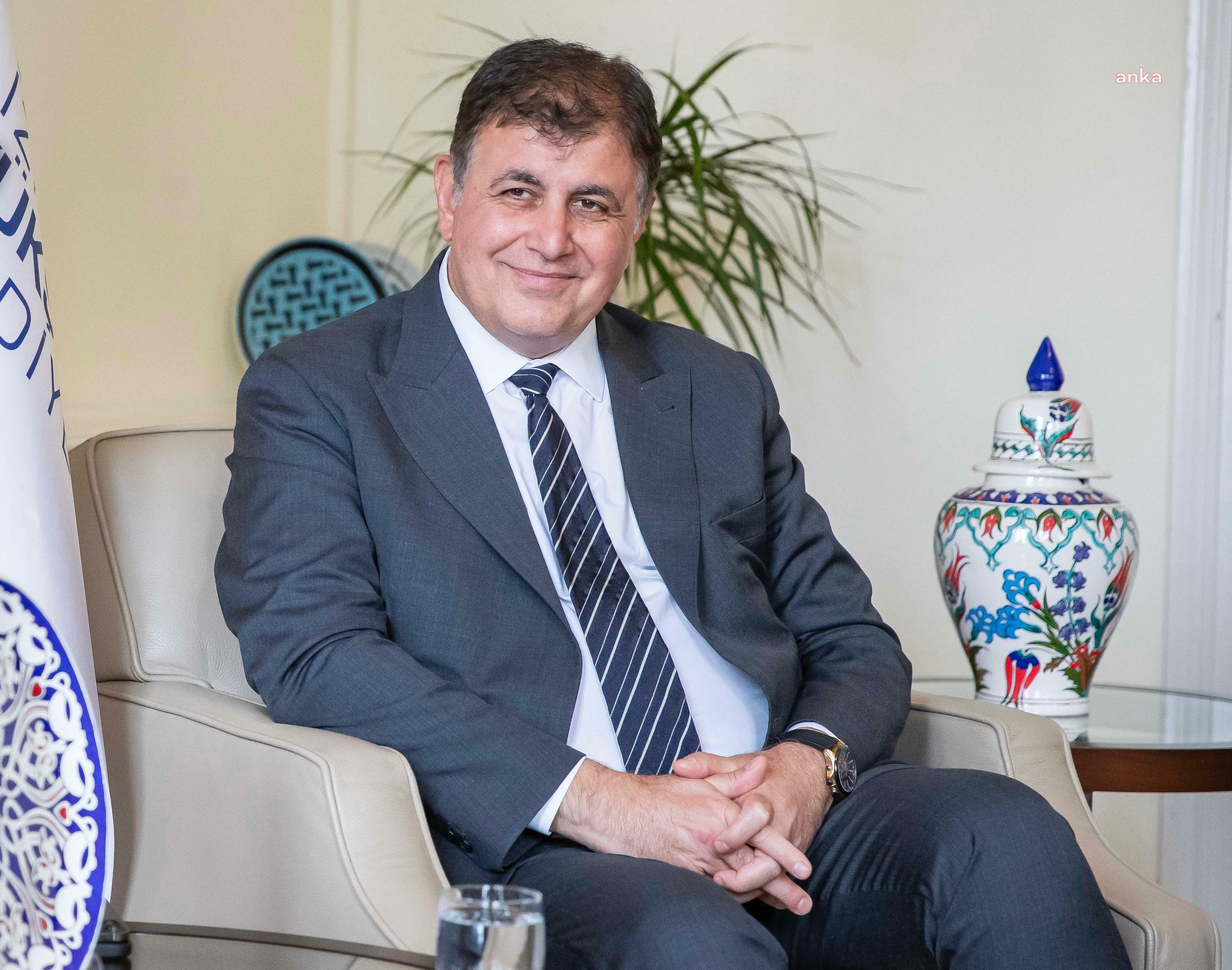 İzmir Büyükşehir Belediye Başkanı Tugay: “Ne güneş enerjisine ne de yenilenebilir enerji üretimine elbette karşı değilim”