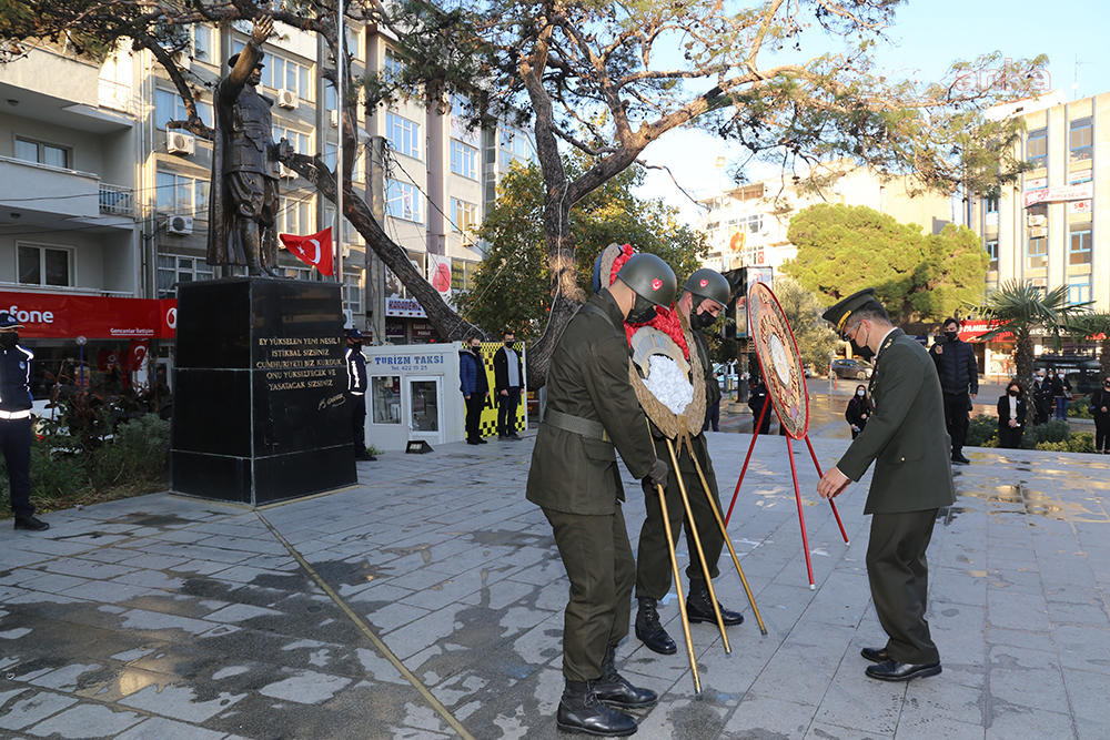 ATATÜRK, BURHANİYE’DE TÖRENLE ANILDI