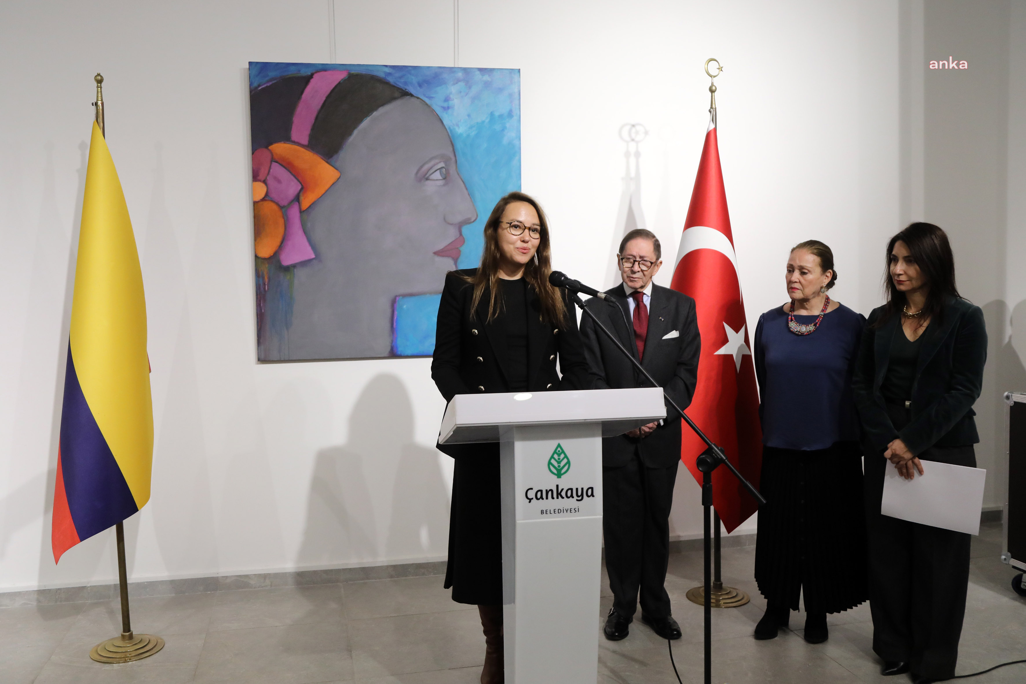 Çankaya'da "Kadın Gizemi" sergisi, sanatseverlerle buluştu