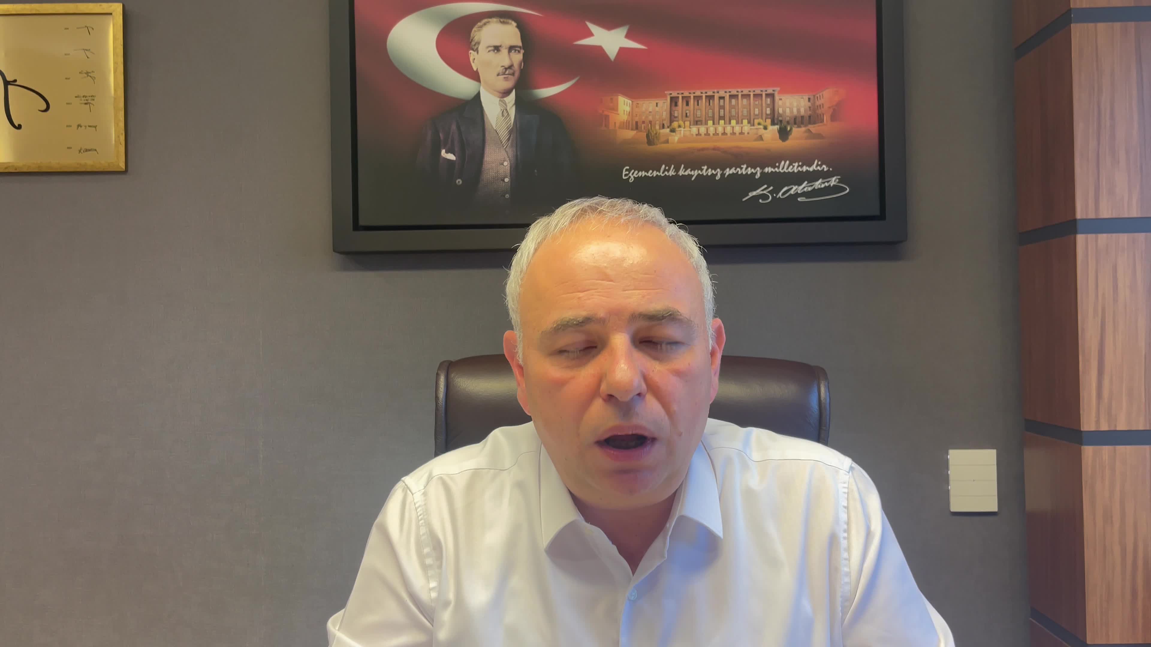 CHP’li Bakırloğlu: ''Sübvansiyonların kaldırılmasıyla elektrik ve doğal gaz faturalarına yüzde 60'ın üzerinde zam gelmesi bekleniyor. Görünen o ki bu kış zor geçecek"