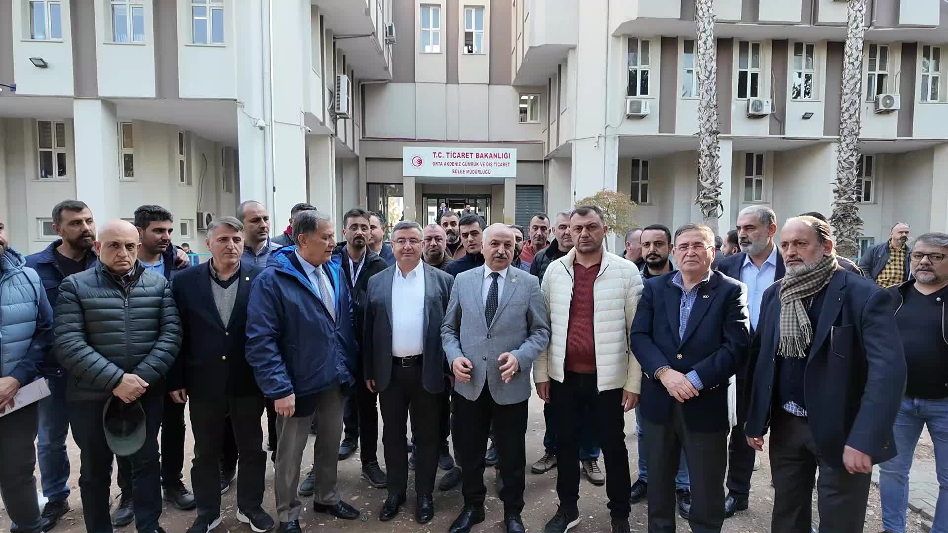 CHP'li Talat Dinçer’den Bakan Bolat’a: Yeni getirilen gümrük sisteminde ciddi aksaklıklar var, çözüm bulun