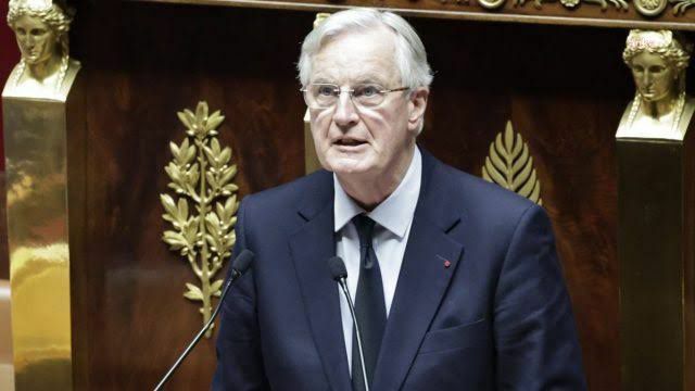 Fransa Ulusal Meclisi'nde güvenoyu alamayan Başbakan Michel Barnier hükümeti düştü