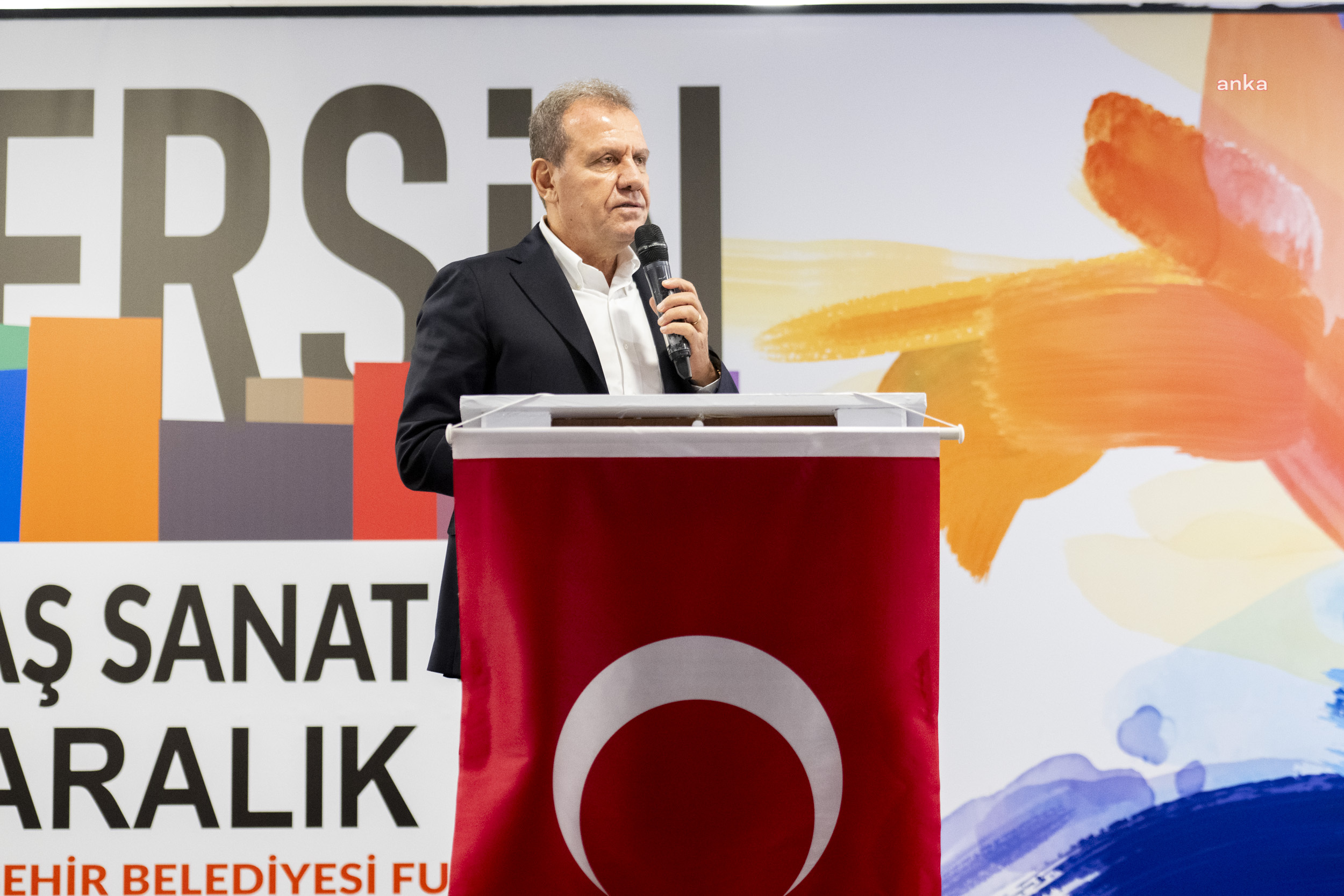 Mersin Büyükşehir Belediye Başkanı Seçer, ‘Mersin Çağdaş Sanat Fuarı’nın açılışına katıldı