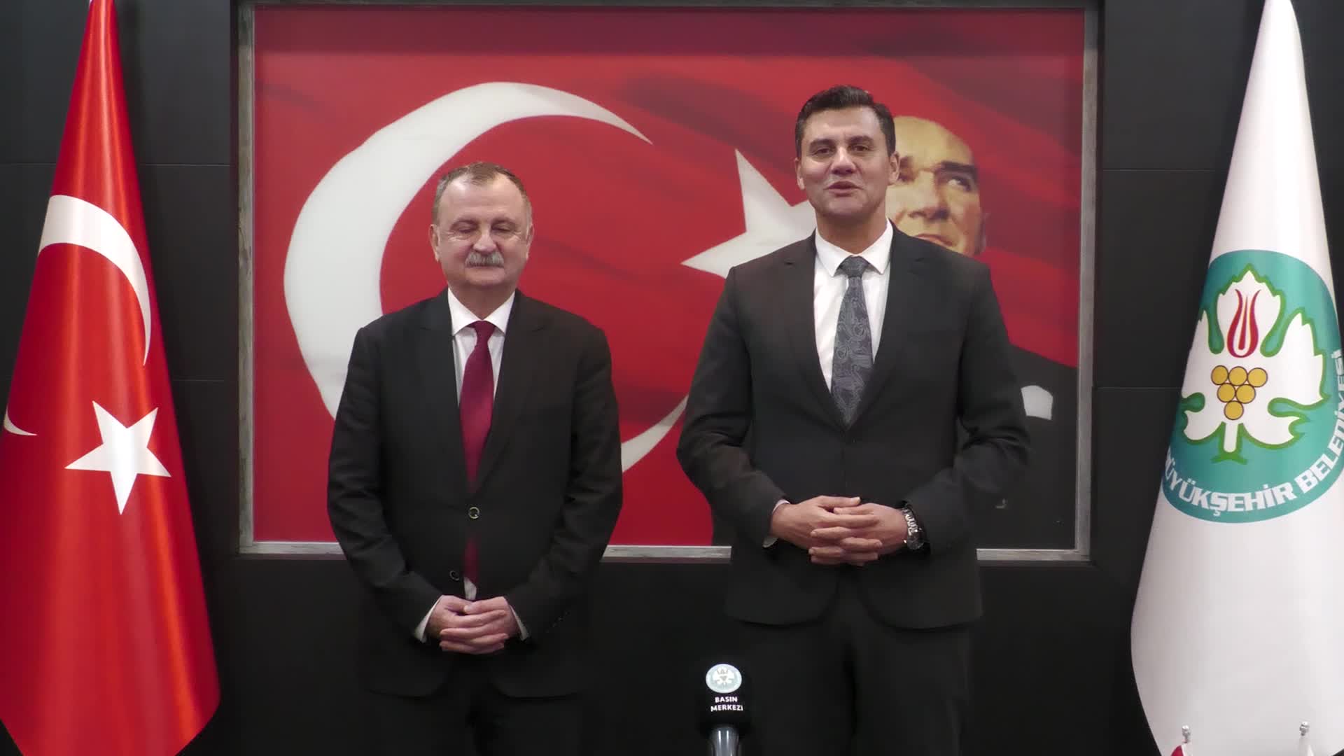 Manisa Büyükşehir Belediye Başkanı Zeyrek: "Kangren olmuş soruna çözüm buluyoruz"