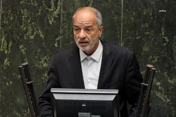 İranlı yetkili, Suriye Devlet Başkanı Esad ve ailesinin Suriye’yi terk ettiğine ilişkin iddiaları yalanladı