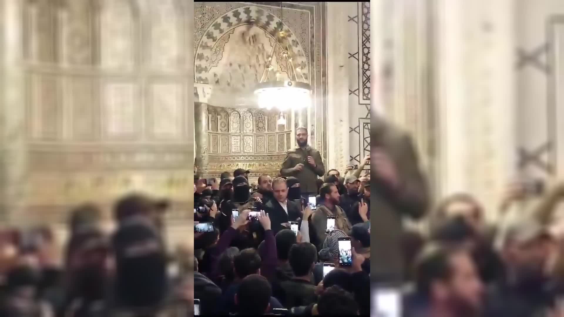 Terör örgütü HTŞ'nin lideri Colani, Emevi Camii'nde: "Savaş bitti zafer elde ettik"
