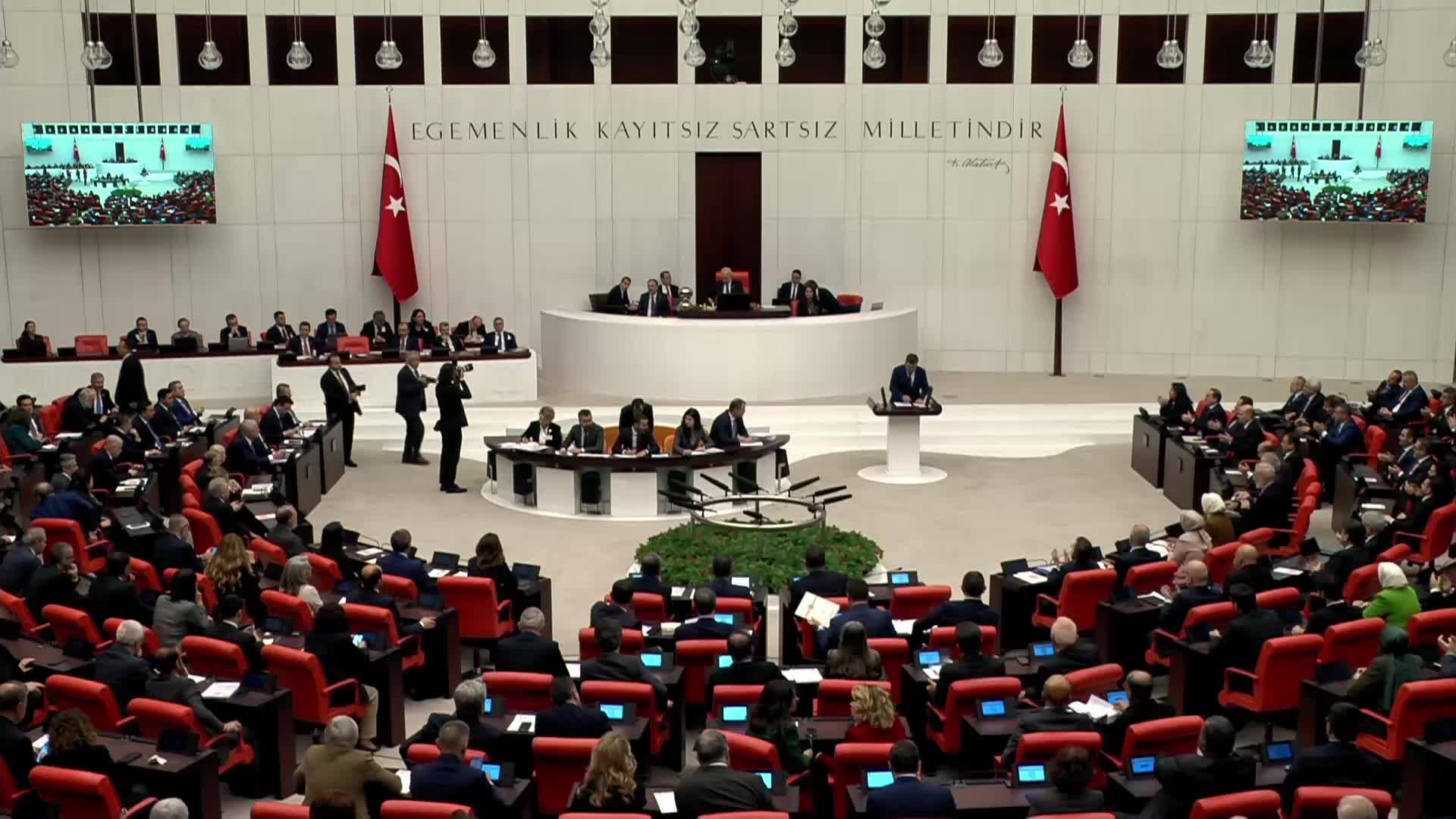 TBMM Genel Kurulu... Cevdet Yılmaz: "Deprem nedeniyle bütçe açıklarında yaşanan geçici artış sonrasında bütçe açığını yeniden ortalamaya yaklaştırıyoruz"