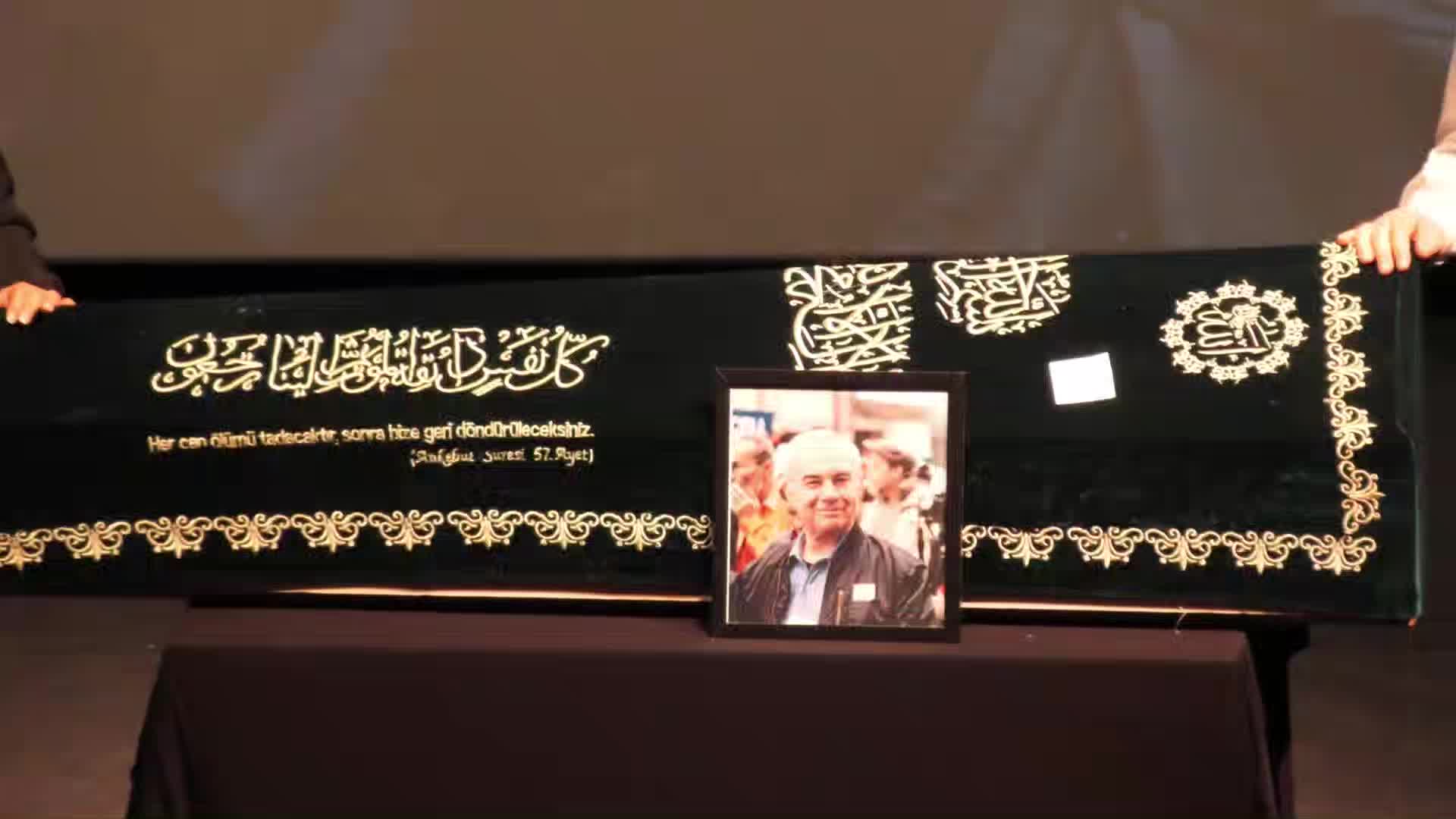 Usta yönetmen Şerif Gören'e veda