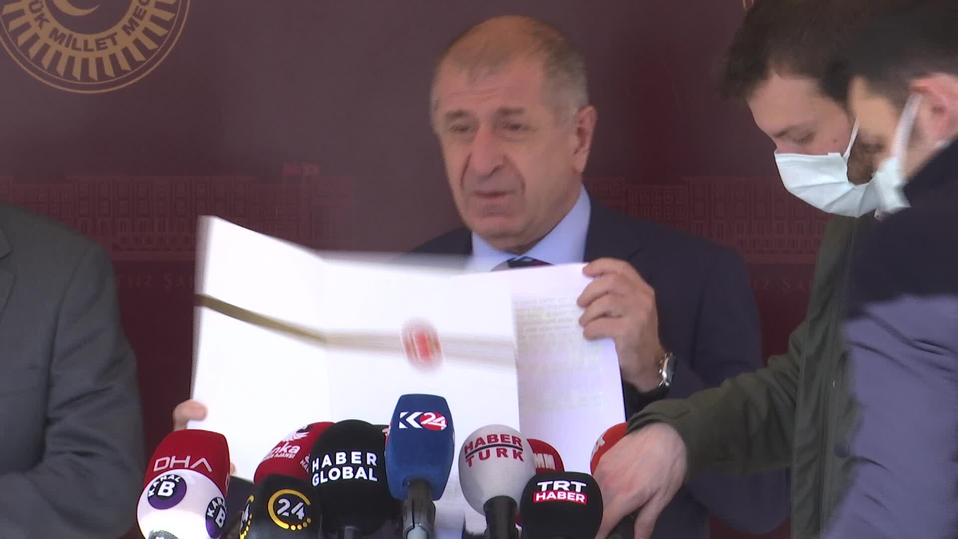 ÖZDAĞ’DAN AKŞENER’E: İYİ PARTİ SİZİN BABANIZIN ÇİFTLİĞİ DEĞİL
