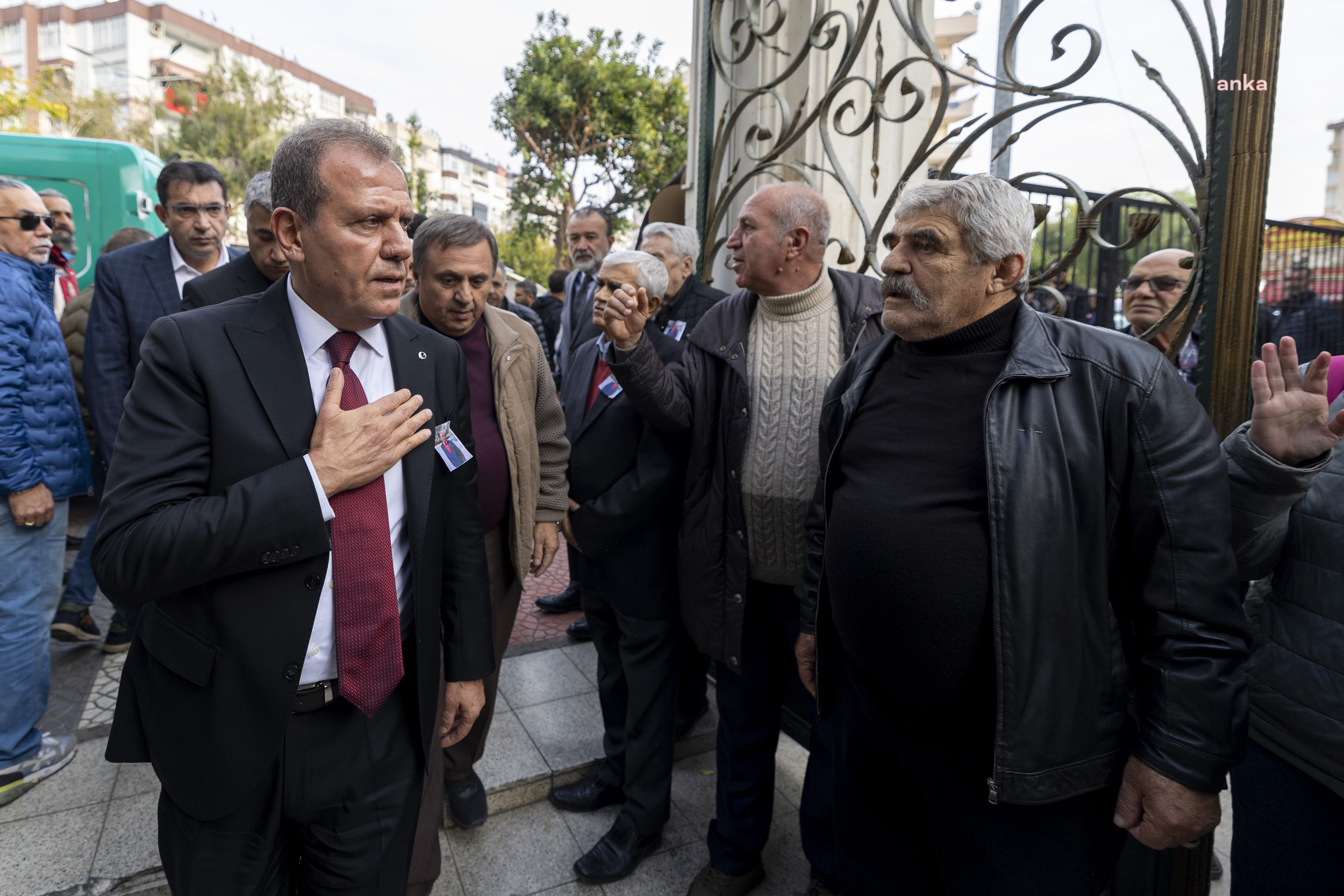 Mersin Büyükşehir Belediye Başkanı Seçer, Hacı Bayram Birinci’nin cenaze törenine katıldı