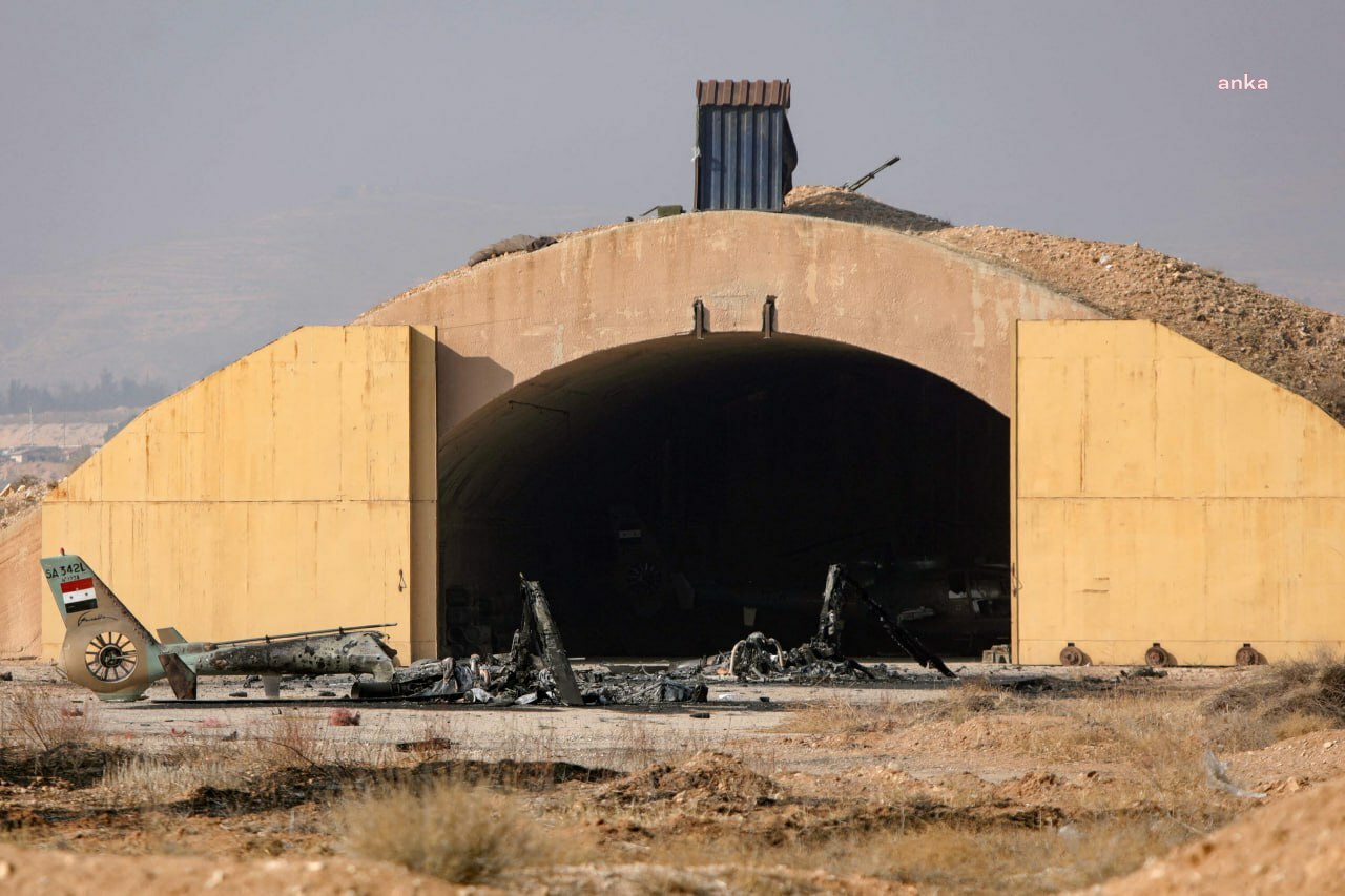 İsrail ordusunun kara birlikleri, Şam'a 20 kilometre kadar yaklaştı