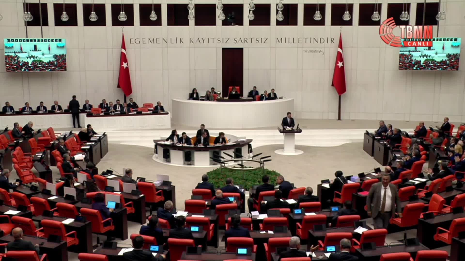 TBMM Genel Kurulu... Bakan Tunç: "Beğenmediğiniz bu yargı sistemi 27 Mayıs'ta iş başında olsaydı Adnan Menderes asılmazdı"