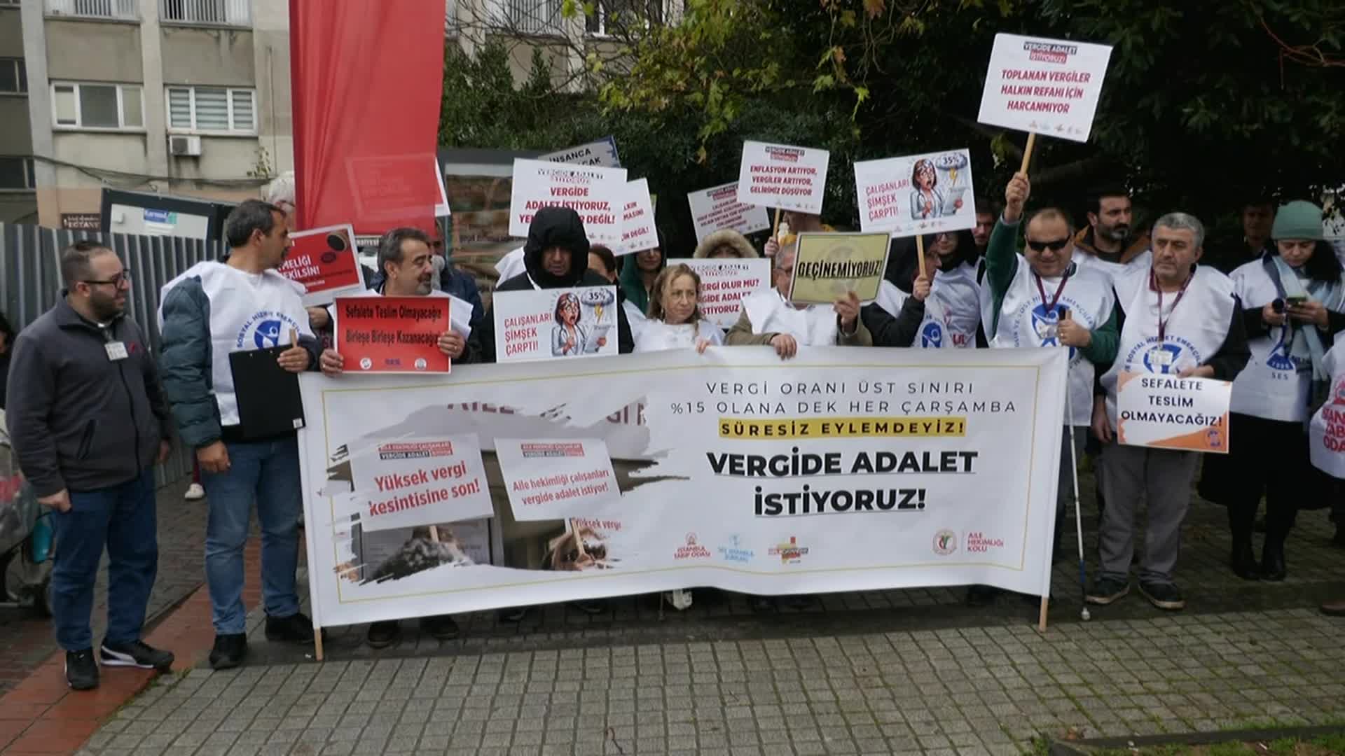 Sağlık emekçileri, Çapa'dan iktidara seslendi: "Sağlık çalışanlarının vergisini ne zaman yüzde 15’e sabitleyeceksiniz?"