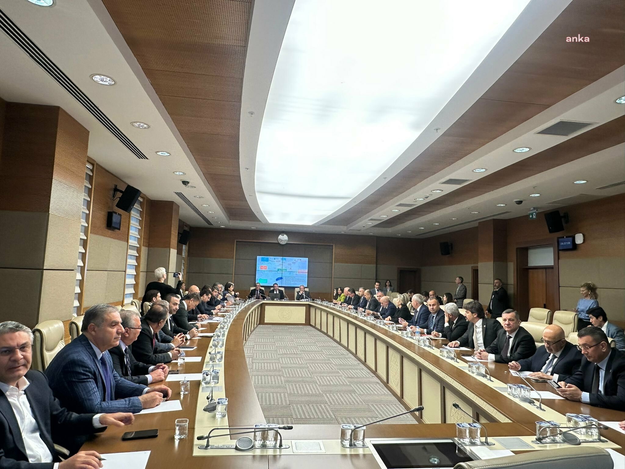 CHP’li milletvekilleri, Suriye gündemli kapalı grup toplantısı yaptı