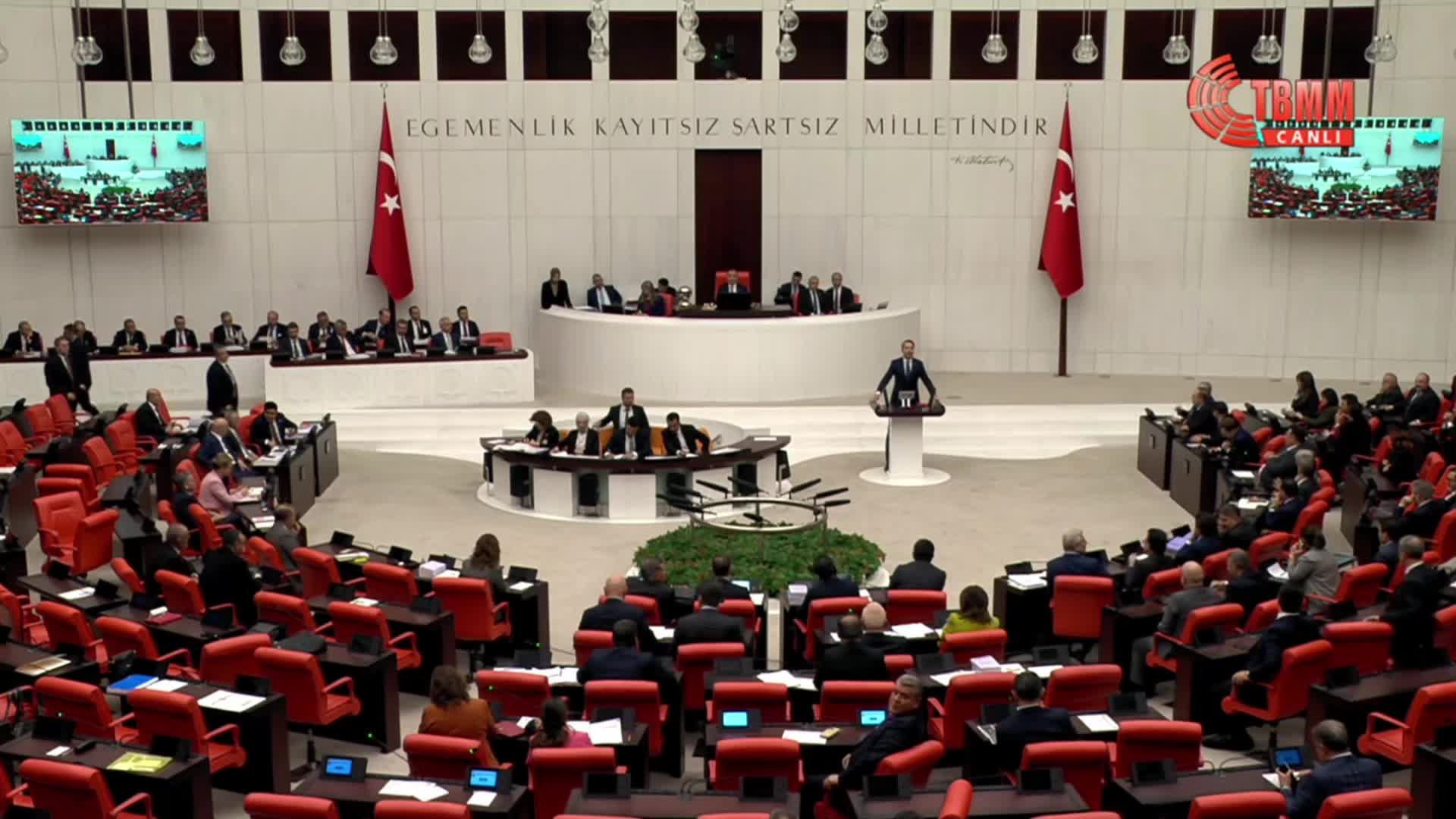 TBMM Genel Kurulu... Bakan Bayraktar: "Çevreye rağmen değil çevreyle uyumlu bir madencilik anlayışını benimsiyoruz"