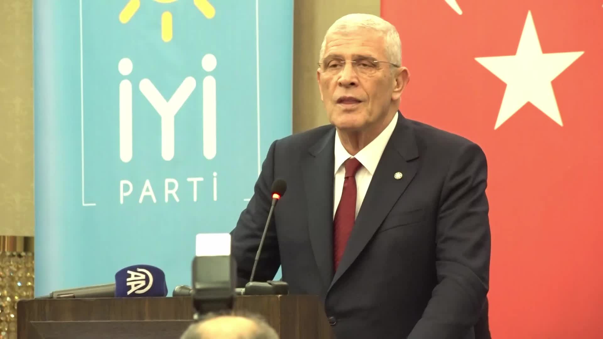 Müsavat Dervişoğlu'ndan MHP yöneticilerine: “Milliyetçiliğimin zekatını versem 7 sülalenize 40 sene yeter”