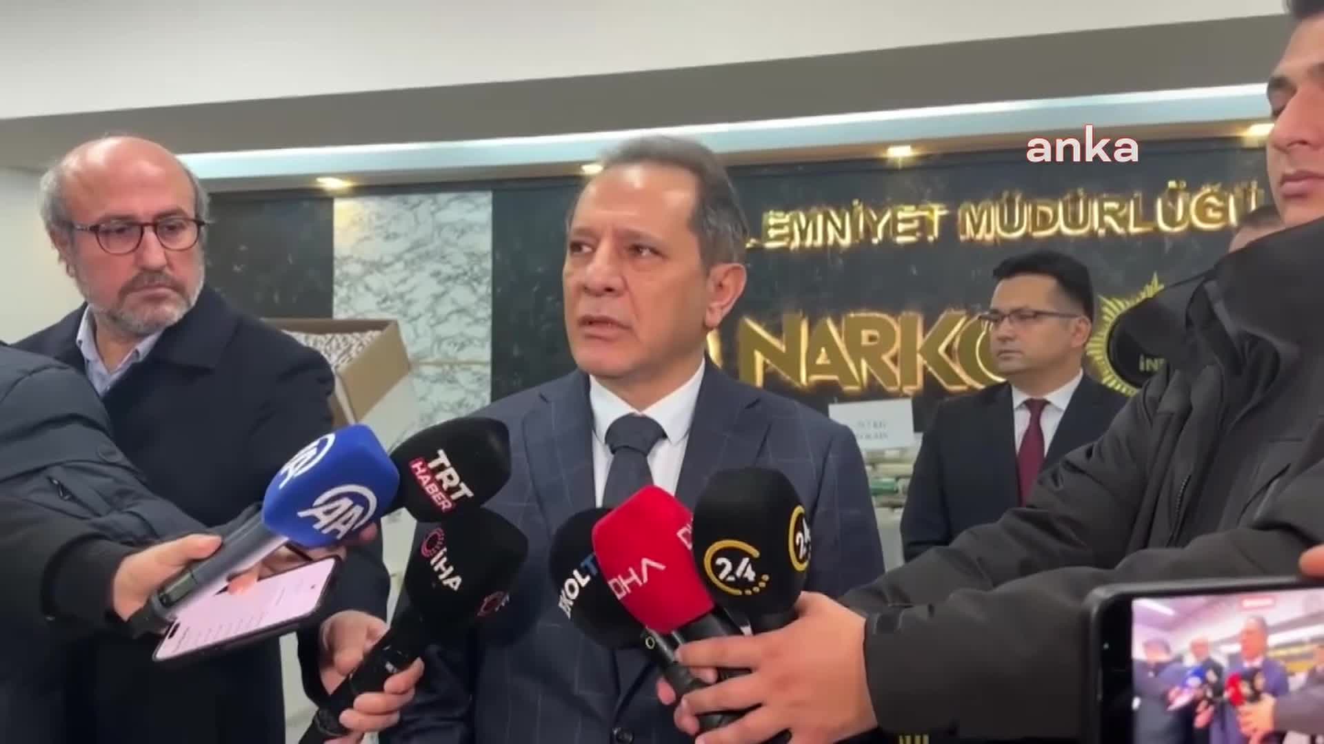 Kadın polis memurunun dikkati zehir tacirlerine geçit vermedi
