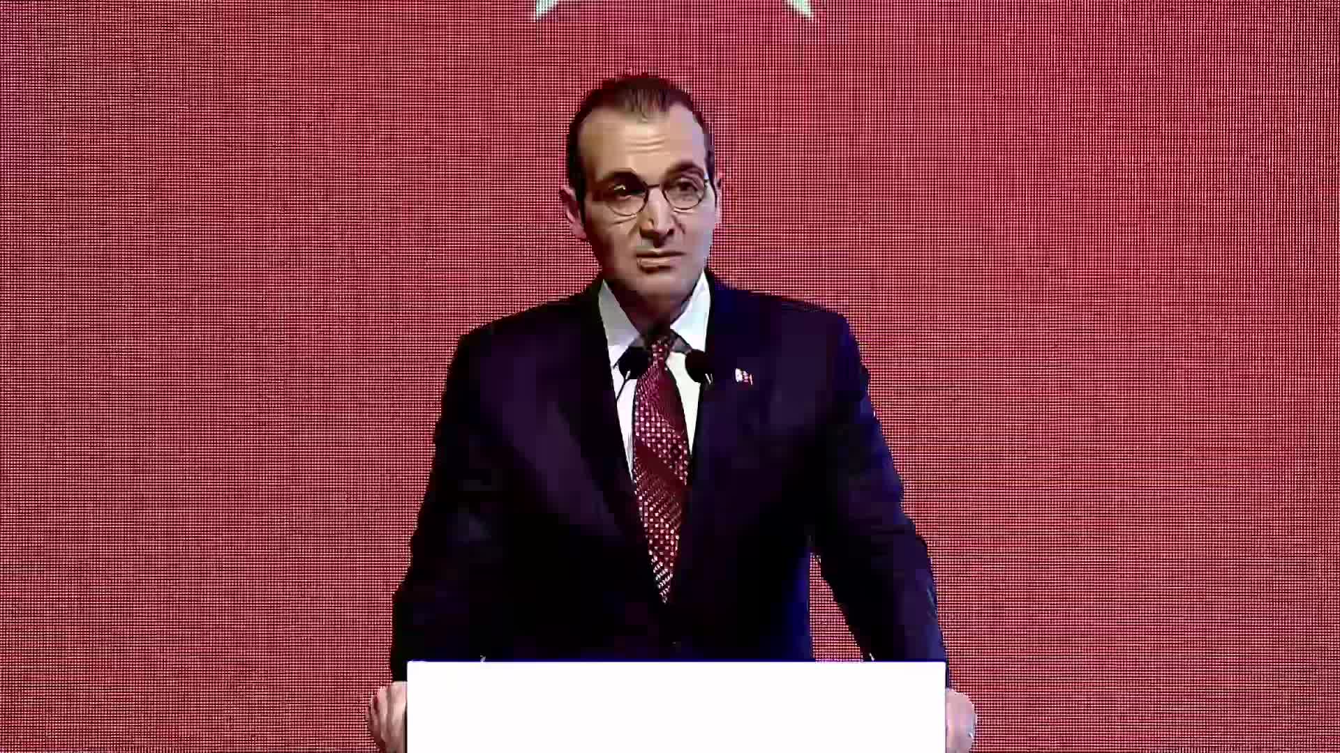 İmamoğlu: Hedef, elbette ki bir makam elde etme değil, yaşadığımız şehri, kurumları, kurallarıyla güçlendirerek geleceğe hazırlamaktır