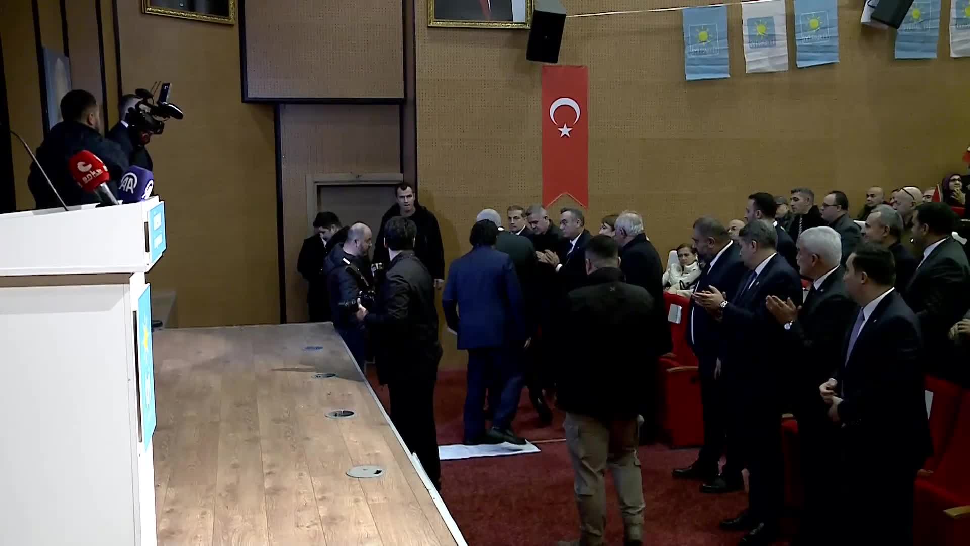 Müsavat Dervişoğlu, Giresun'da: “Türkiye olarak bir şey yaparız da bunlar ne der diye düşünürken İsrail yoluna bakıyor”