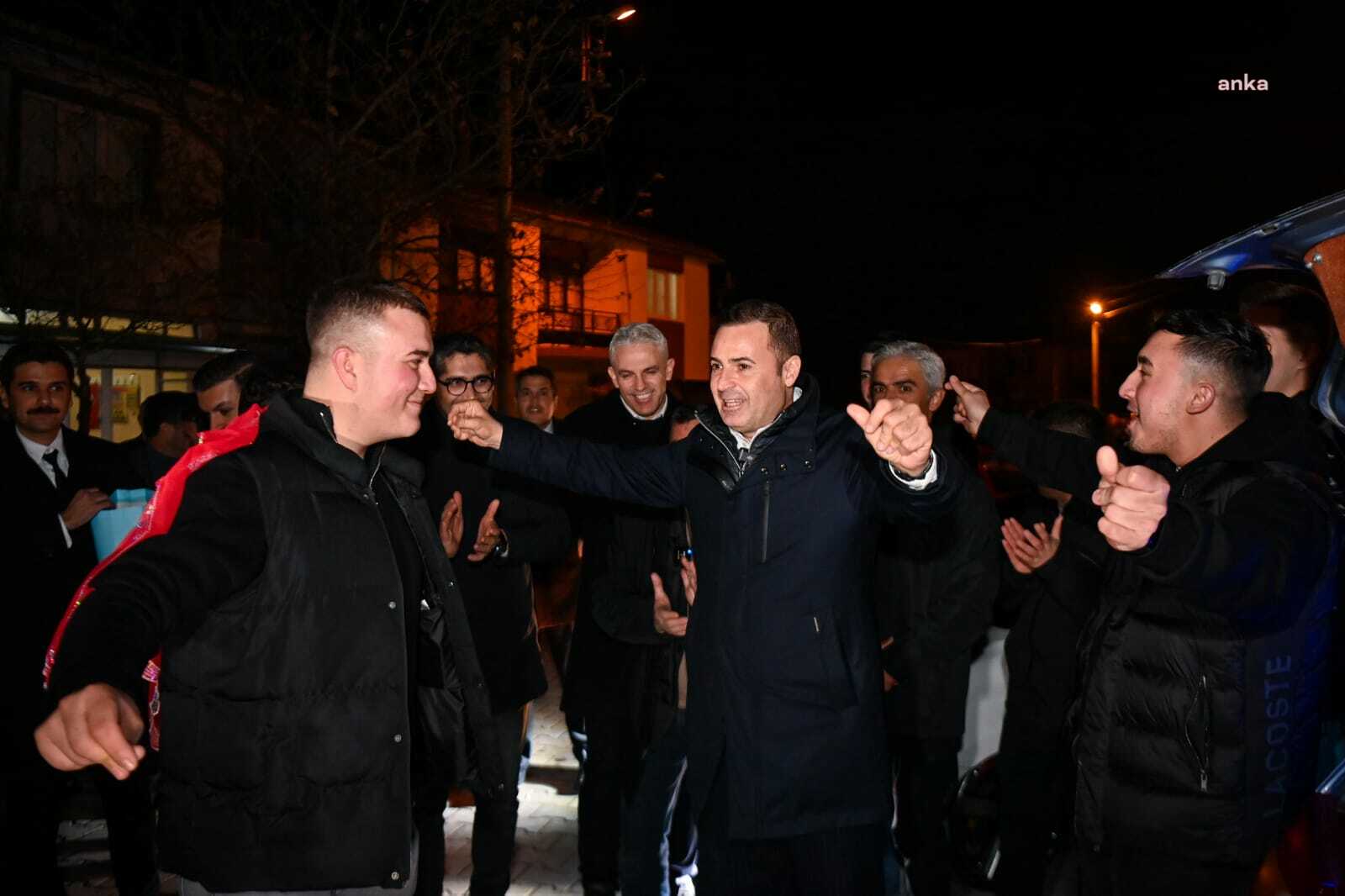 Balıkesir Büyükşehir Belediye Başkanı Akın: “Çalınmadık kapı ve gidilmedik köy bırakmayacağız”