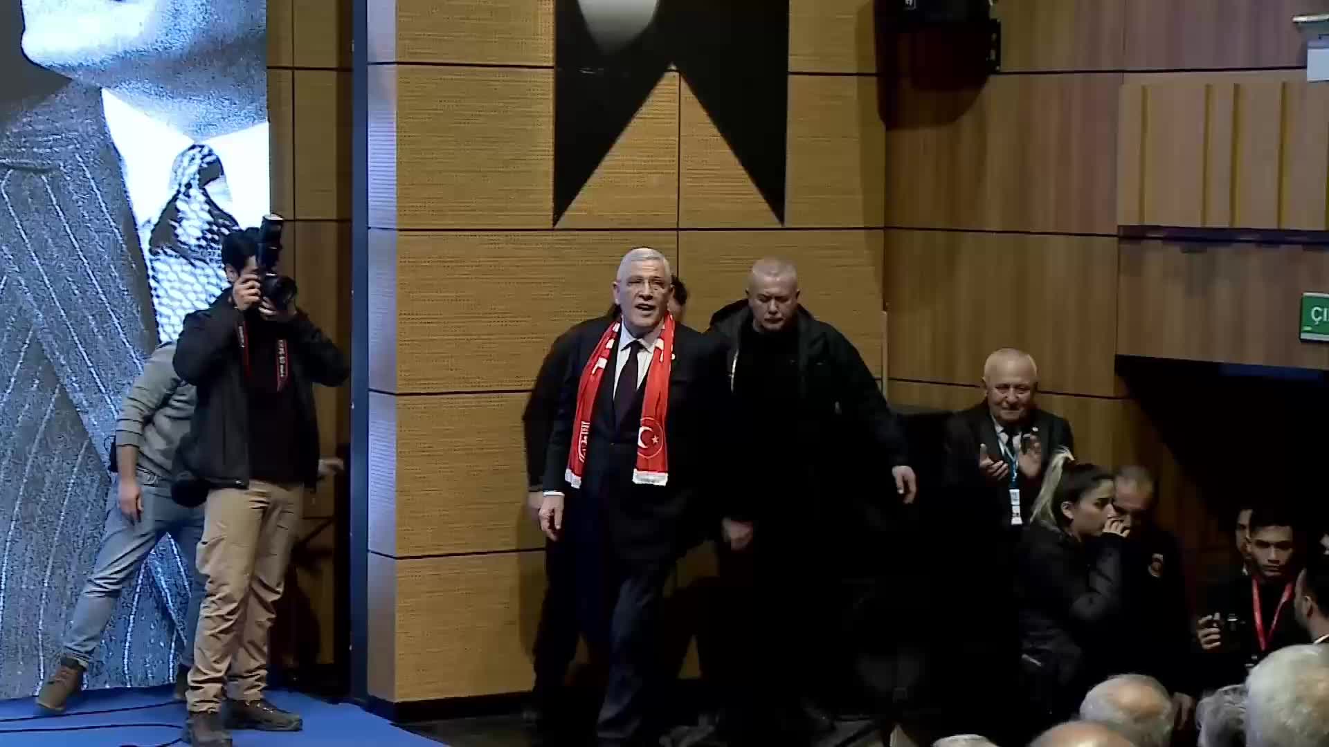 Dervişoğlu: "Osmanlı'nın atası Süleyman Şah Türbesi derhal en eski yerine Caber Kalesi'ne taşınmalıdır"
