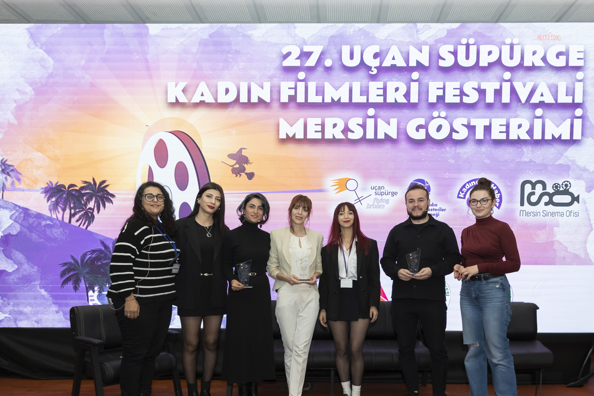 Mersin’de ilk kez gösterimi gerçekleştirilen 27'nci Uçan Süpürge Kadın Filmleri Festivali'ne yoğun ilgi